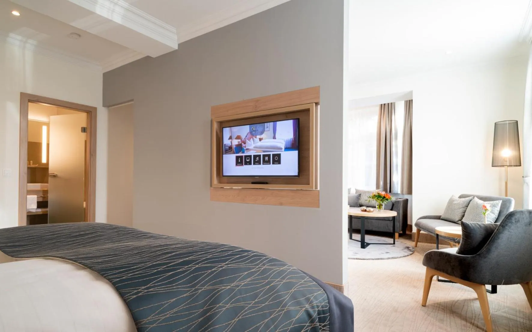 Photo of the whole room, Bed in Romantik Hotel Villa Sayn