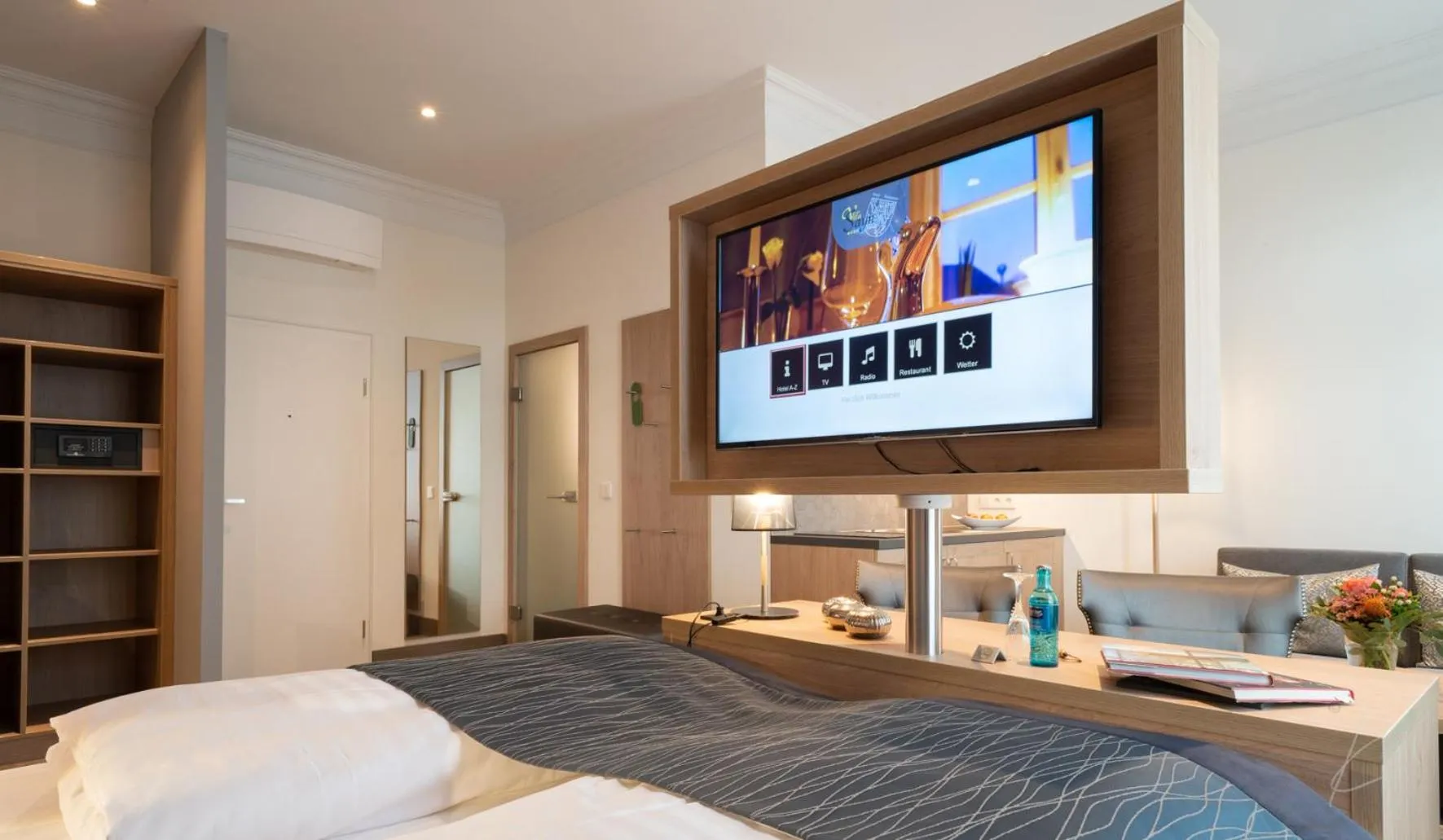 Photo of the whole room, Bed in Romantik Hotel Villa Sayn