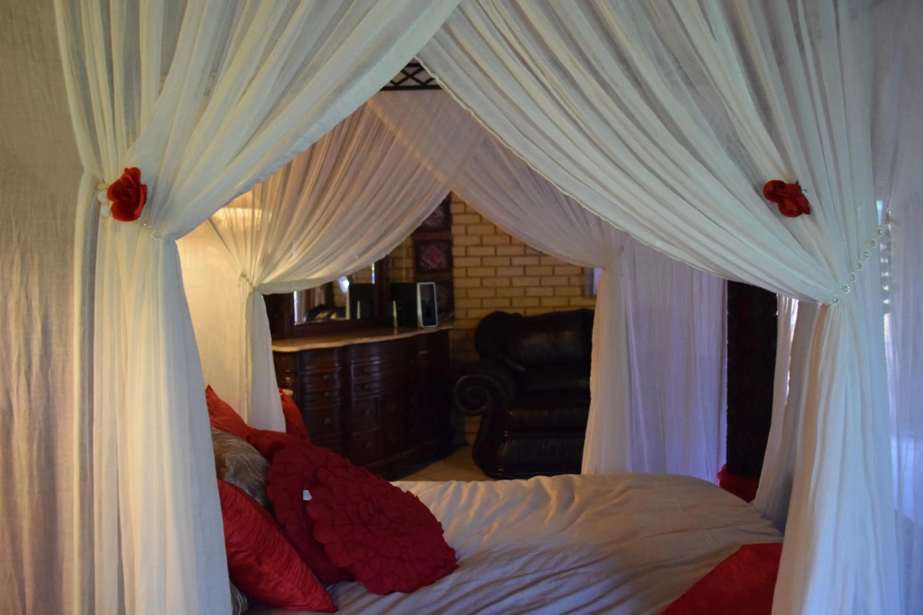 Bed in Thabong Bed and Breakfast