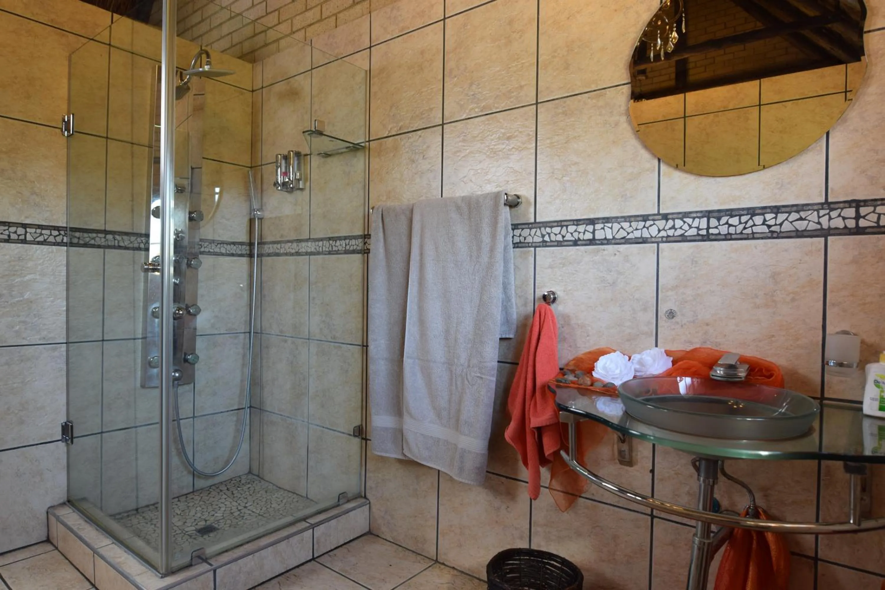 Bathroom in Thabong Bed and Breakfast