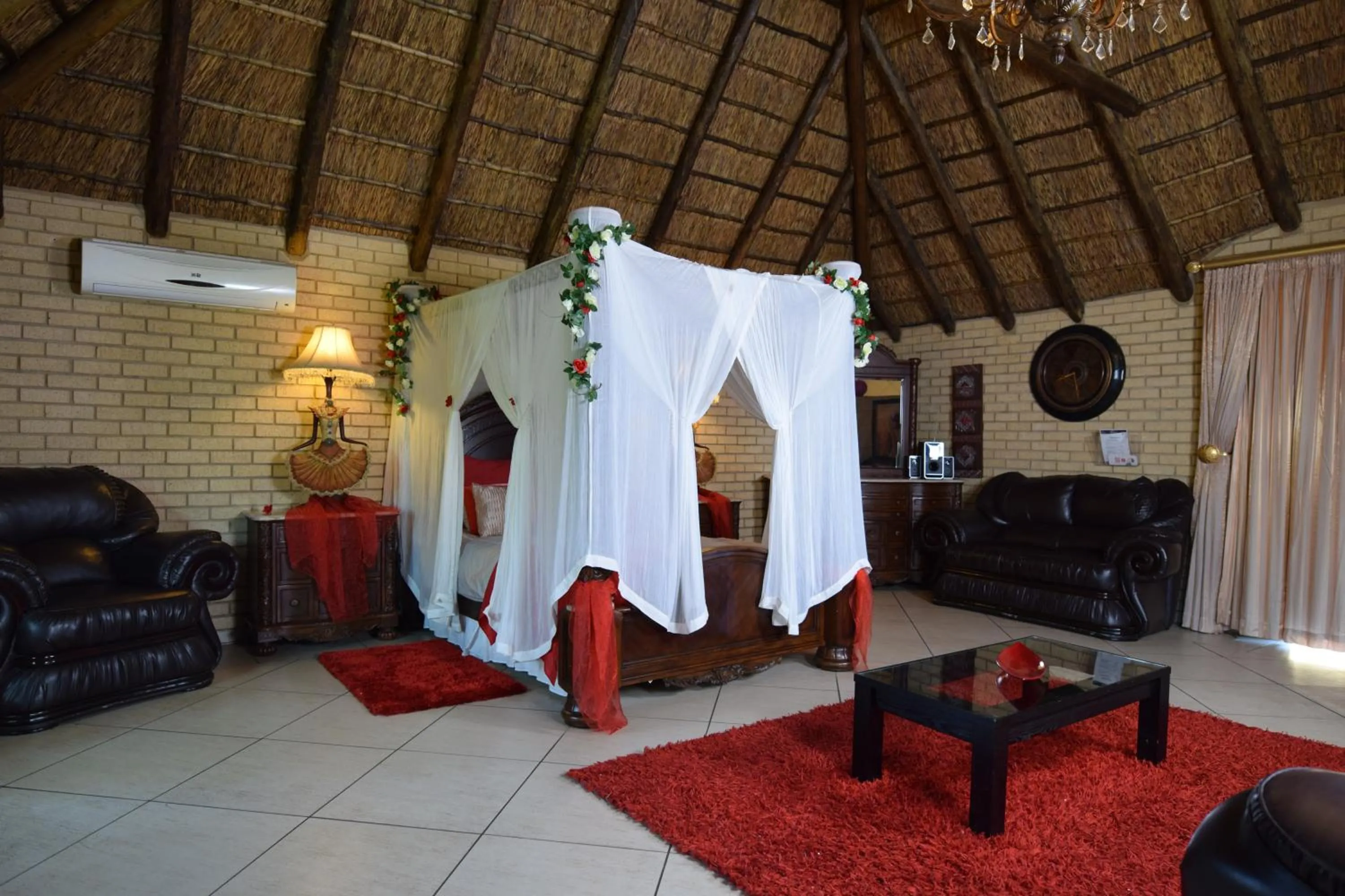 Bed in Thabong Bed and Breakfast