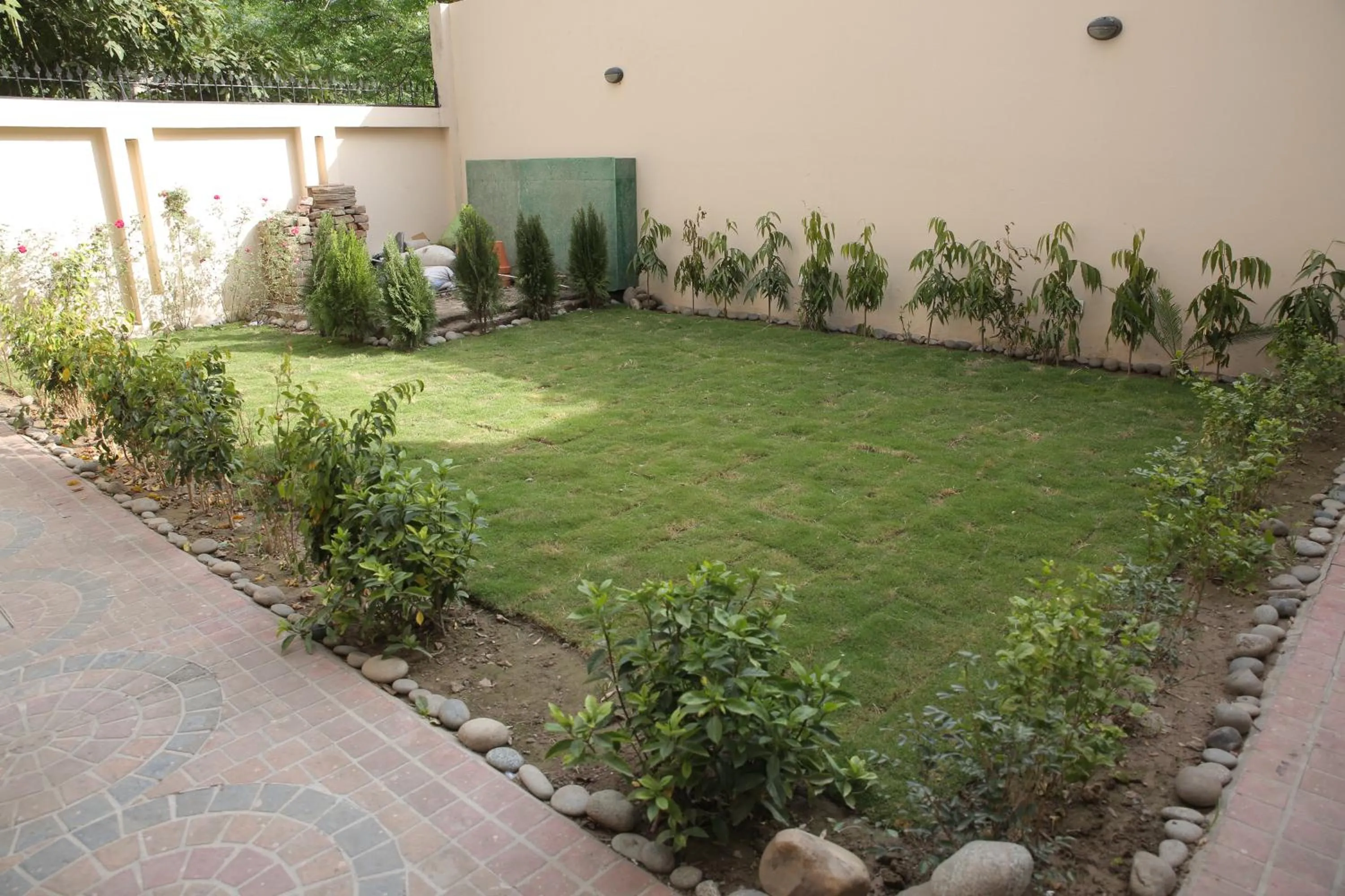 Area and facilities in Premier Inn Grand Gulberg Lahore