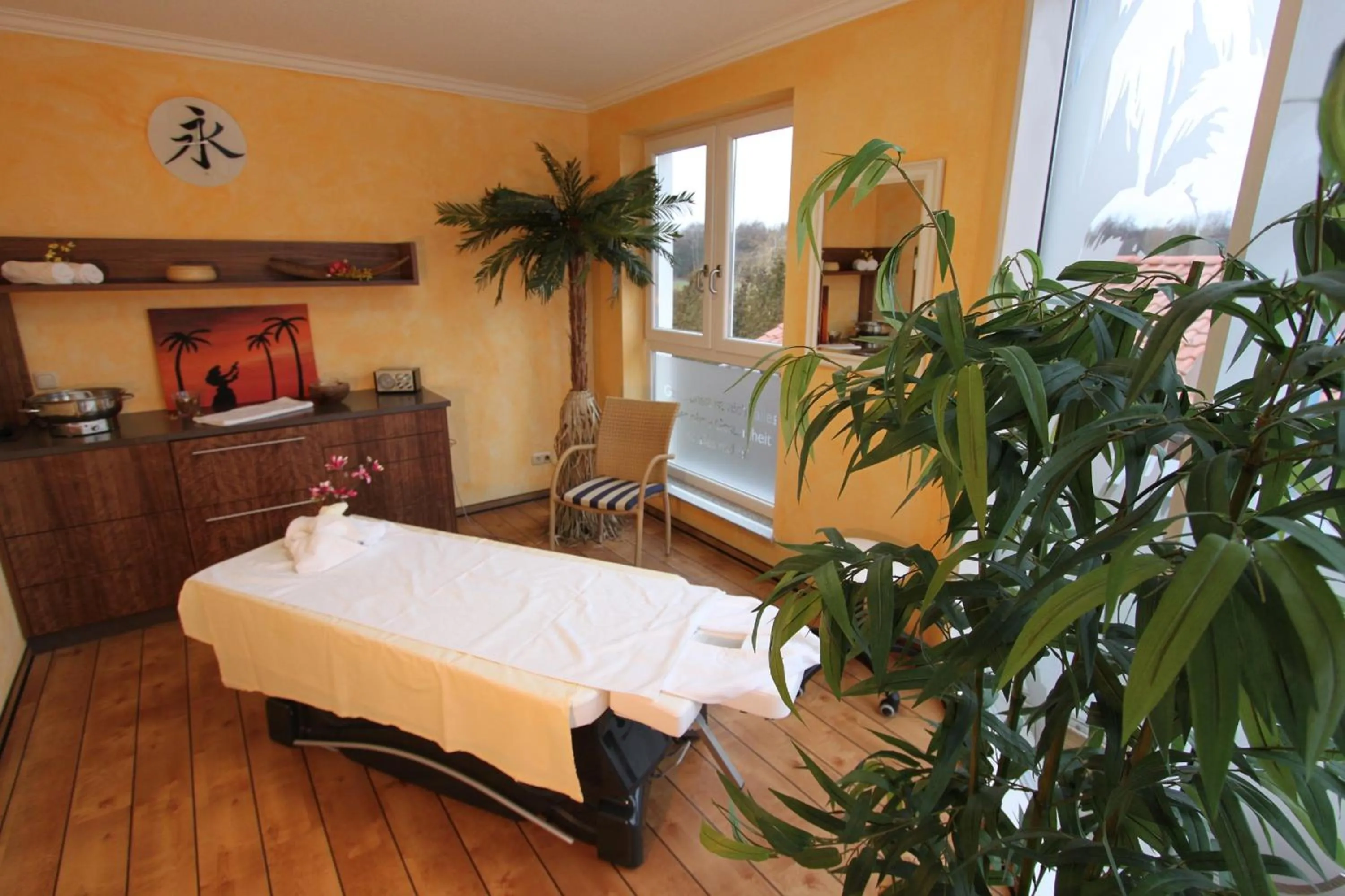 Massage, Bed in Hotel & Restaurant Hanse Kogge