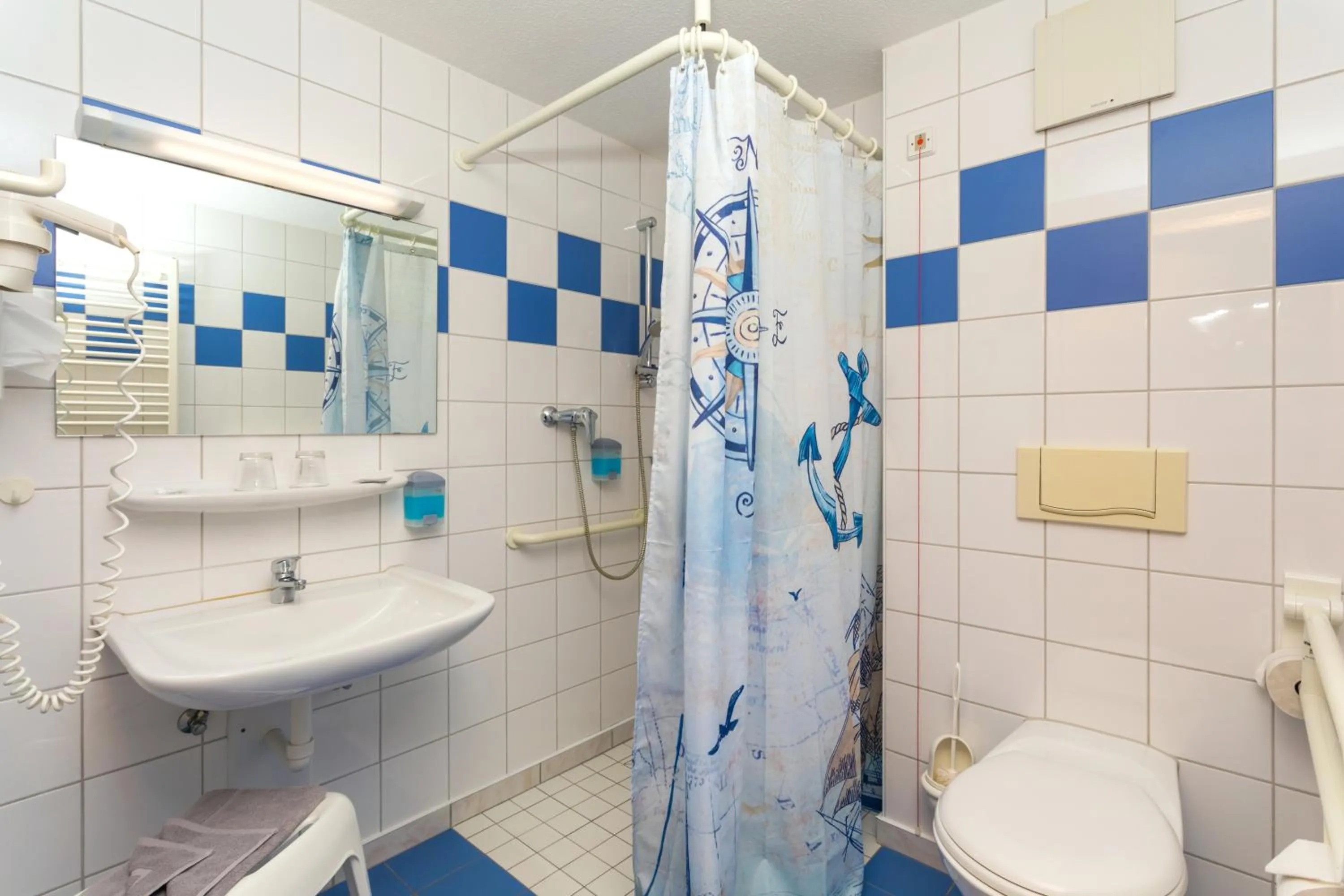 Shower in Hotel & Restaurant Hanse Kogge