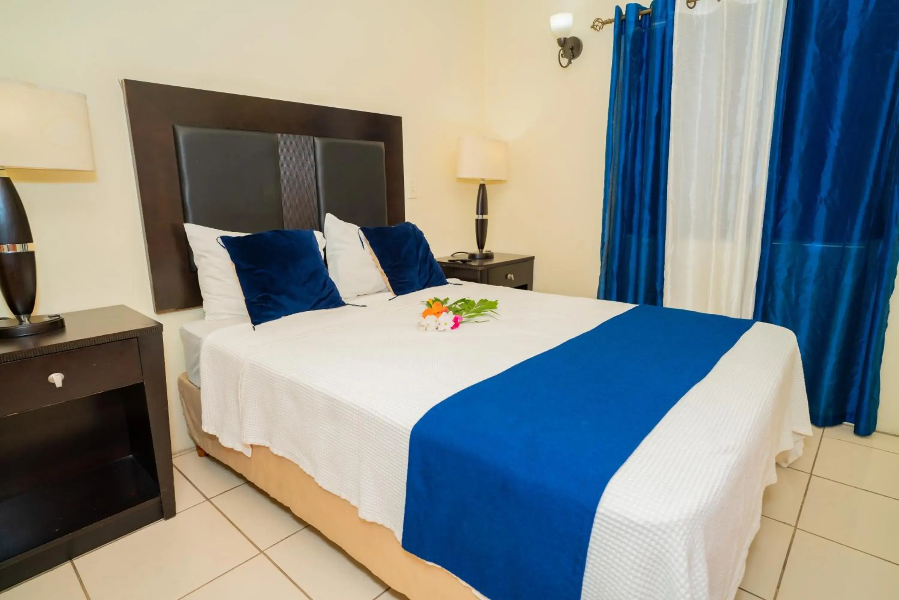 Classic Room with Balcony - single occupancy in Connie's Comfort Suites Classic Room with Balcony - single occupancy in Connie's Comfort Suites