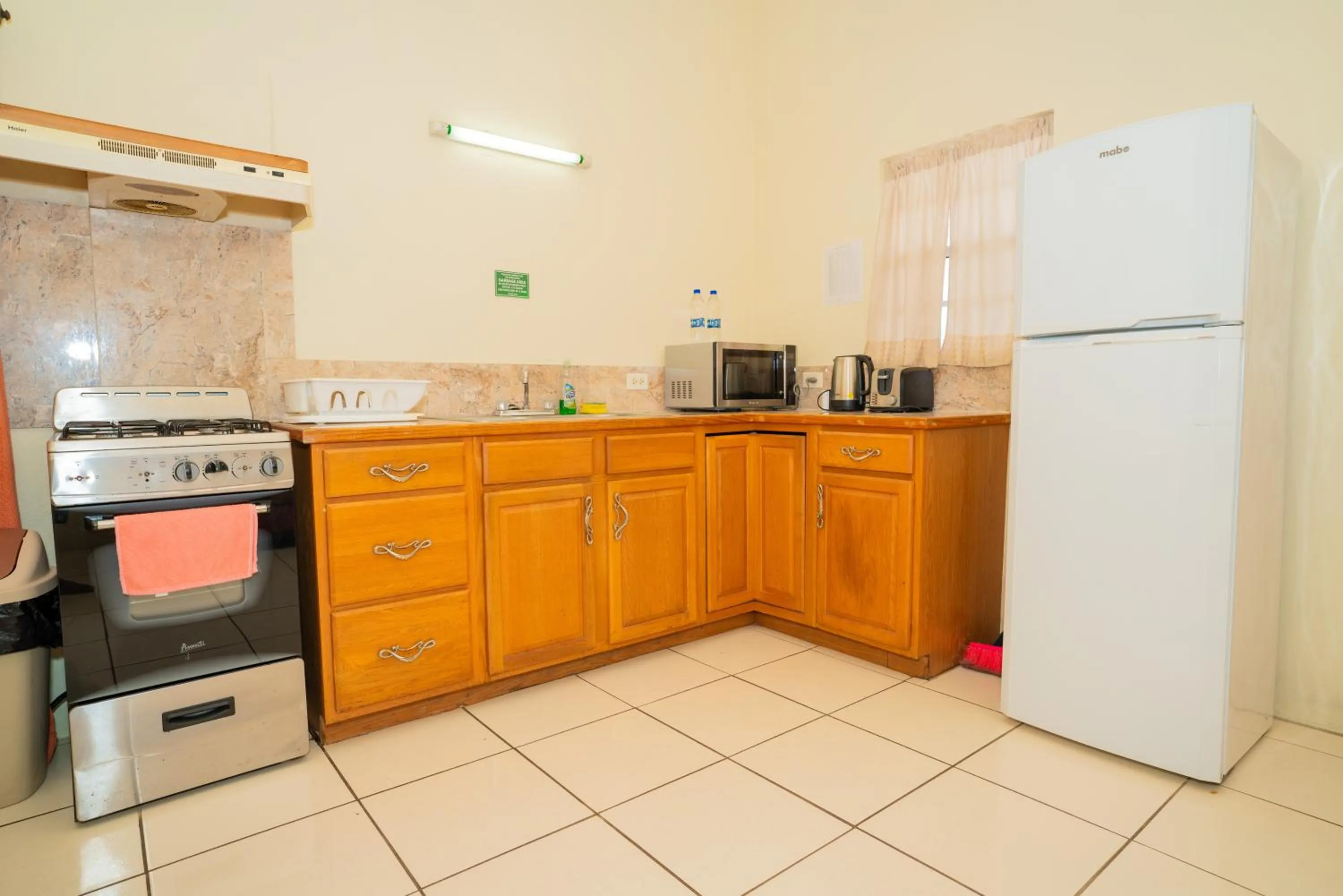 Connie's Comfort Suites