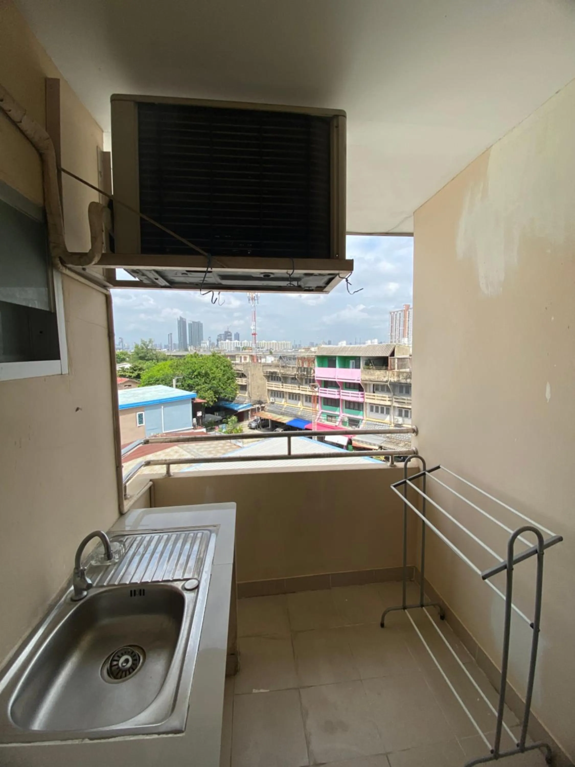 Balcony/Terrace in Ladapan Mansion