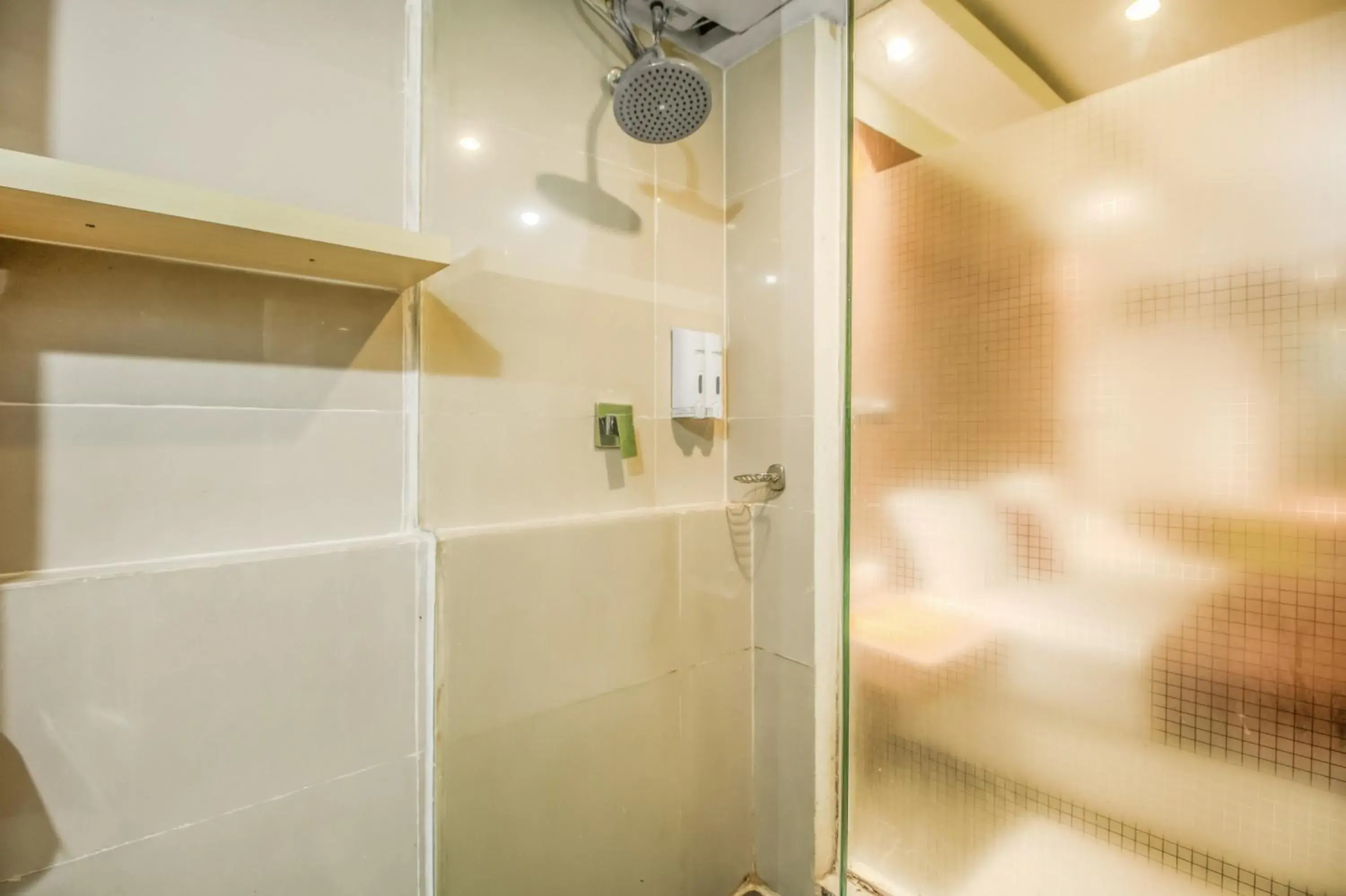 Shower in Skyland Bogor Valley Apartments Shower in Skyland Bogor Valley Apartments