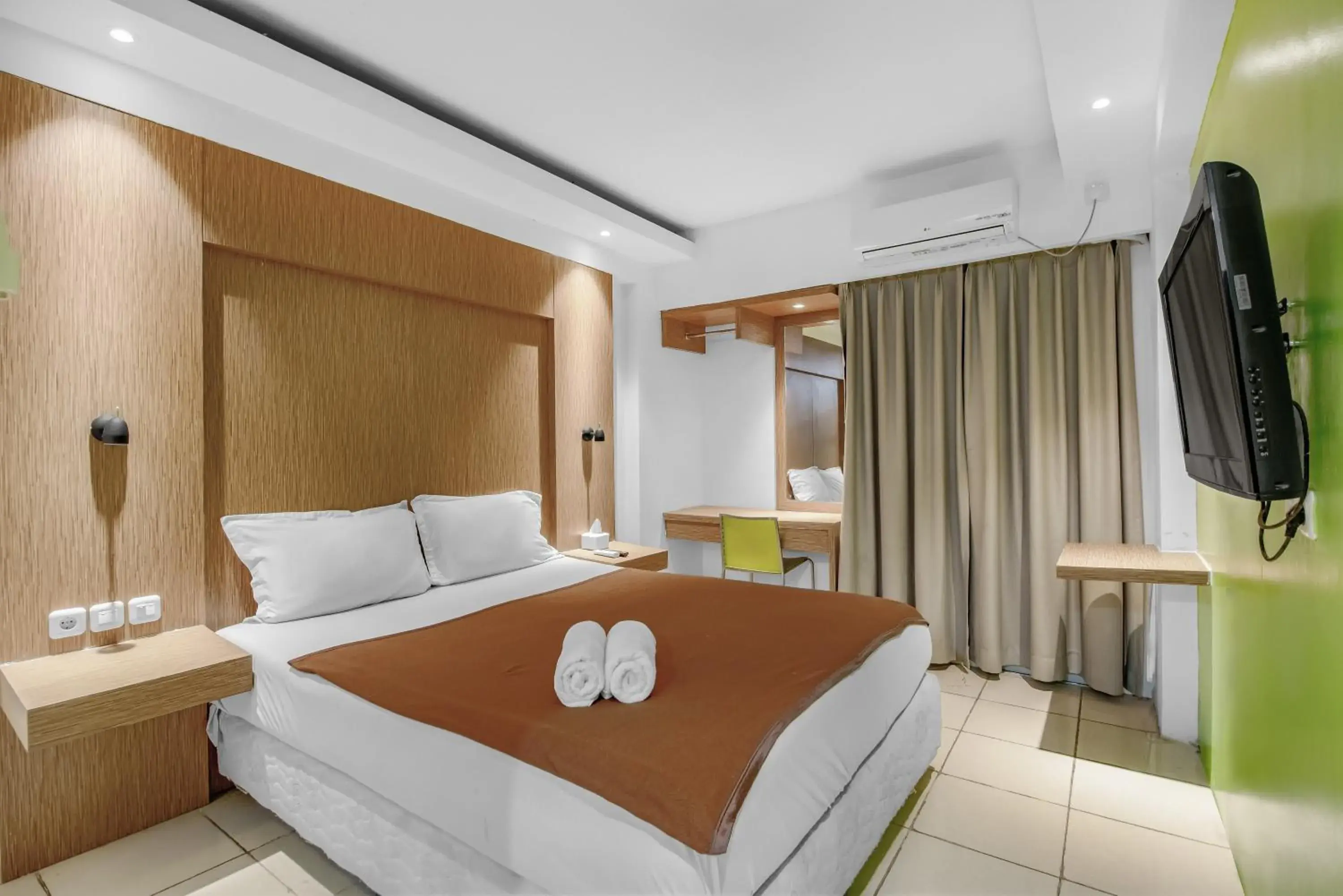 Bedroom, Bed in Skyland Bogor Valley Apartments Bedroom, Bed in Skyland Bogor Valley Apartments