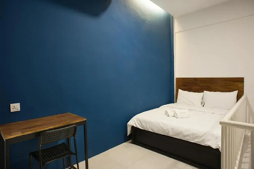 Duplex Studio in Econtel Queensbay Duplex Studio in Econtel Queensbay