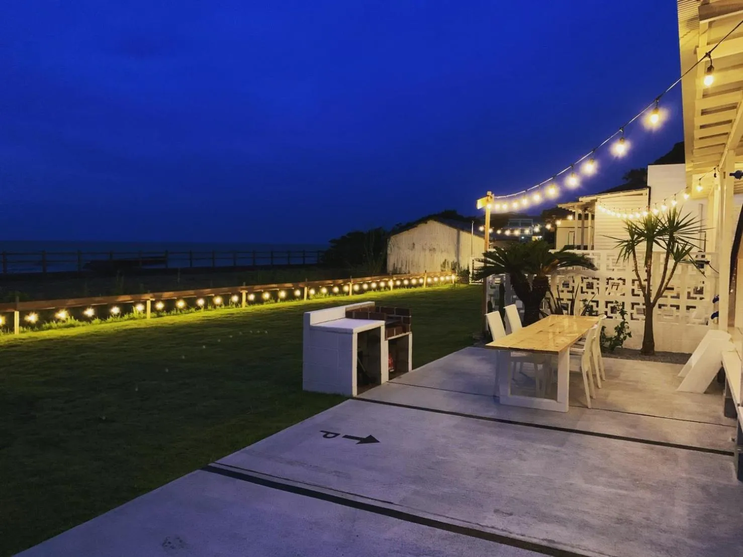 Balcony/Terrace in SHIRAHAMA BEACH GARDEN