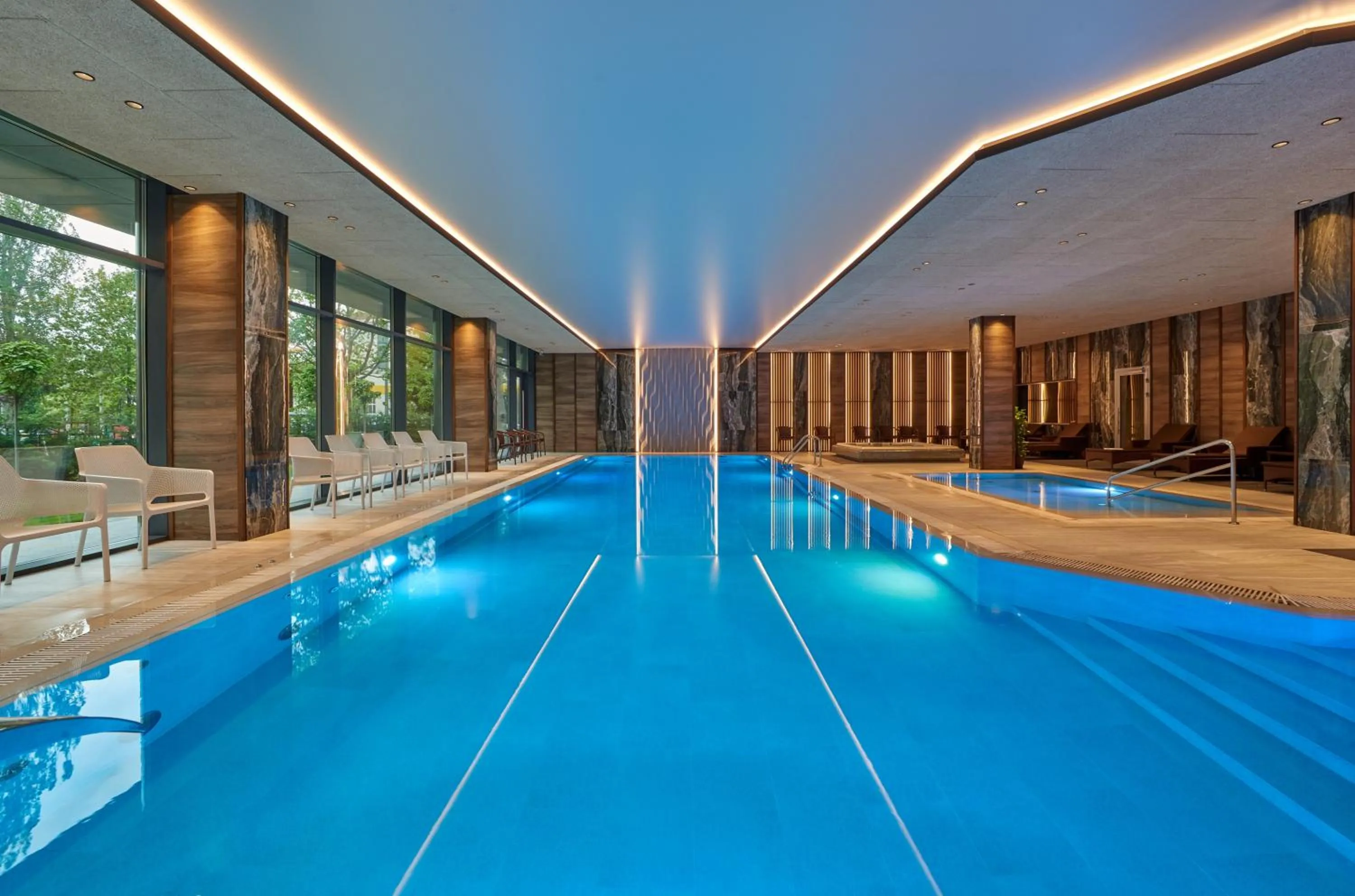 Swimming pool in Premier Hotel Odesa