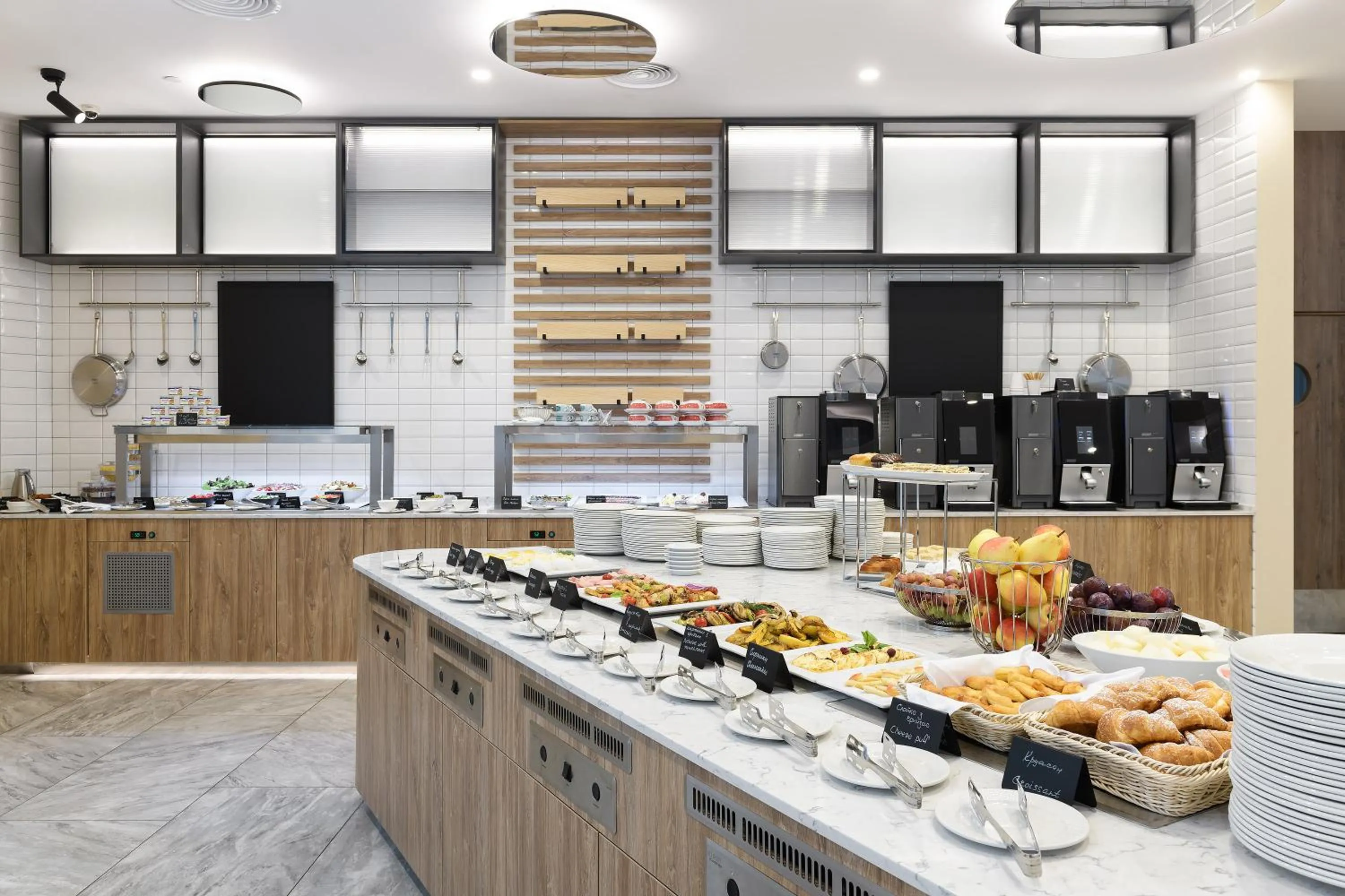 Restaurant/places to eat in Premier Hotel Odesa