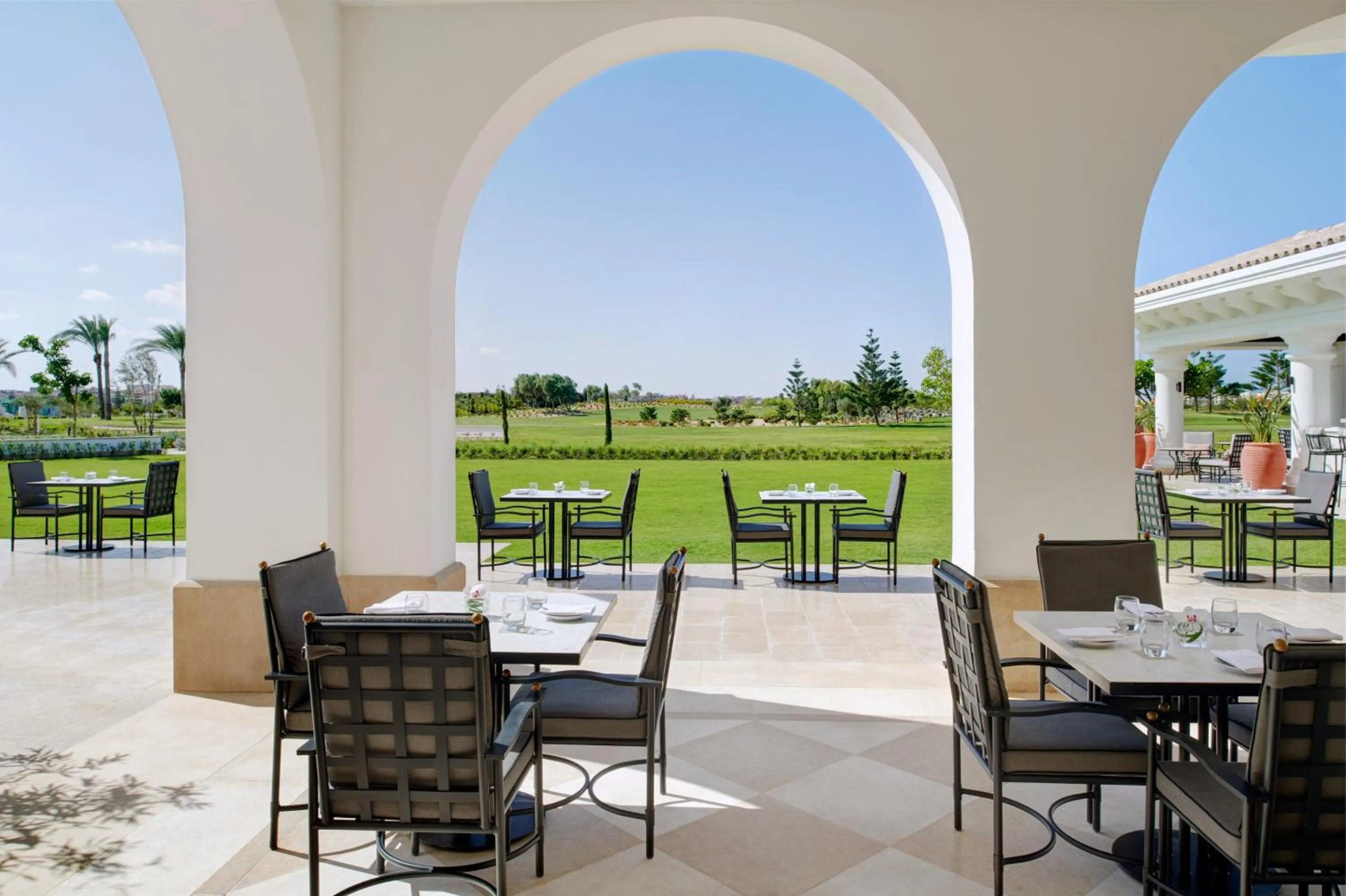 Restaurant/places to eat in Address Marassi Golf Resort