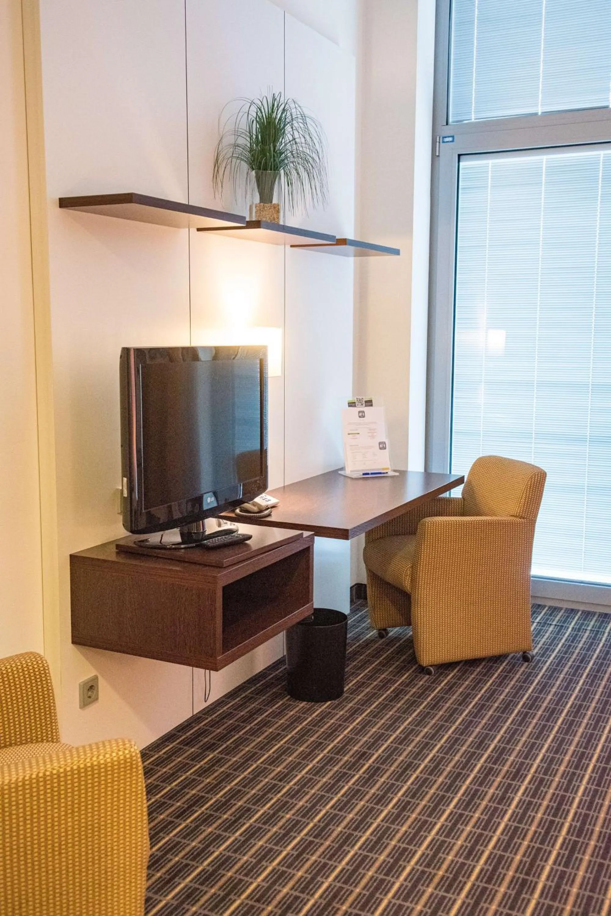 Large Single Room in Livenwork Hotel & CoWorking GVZ Ingolstadt
