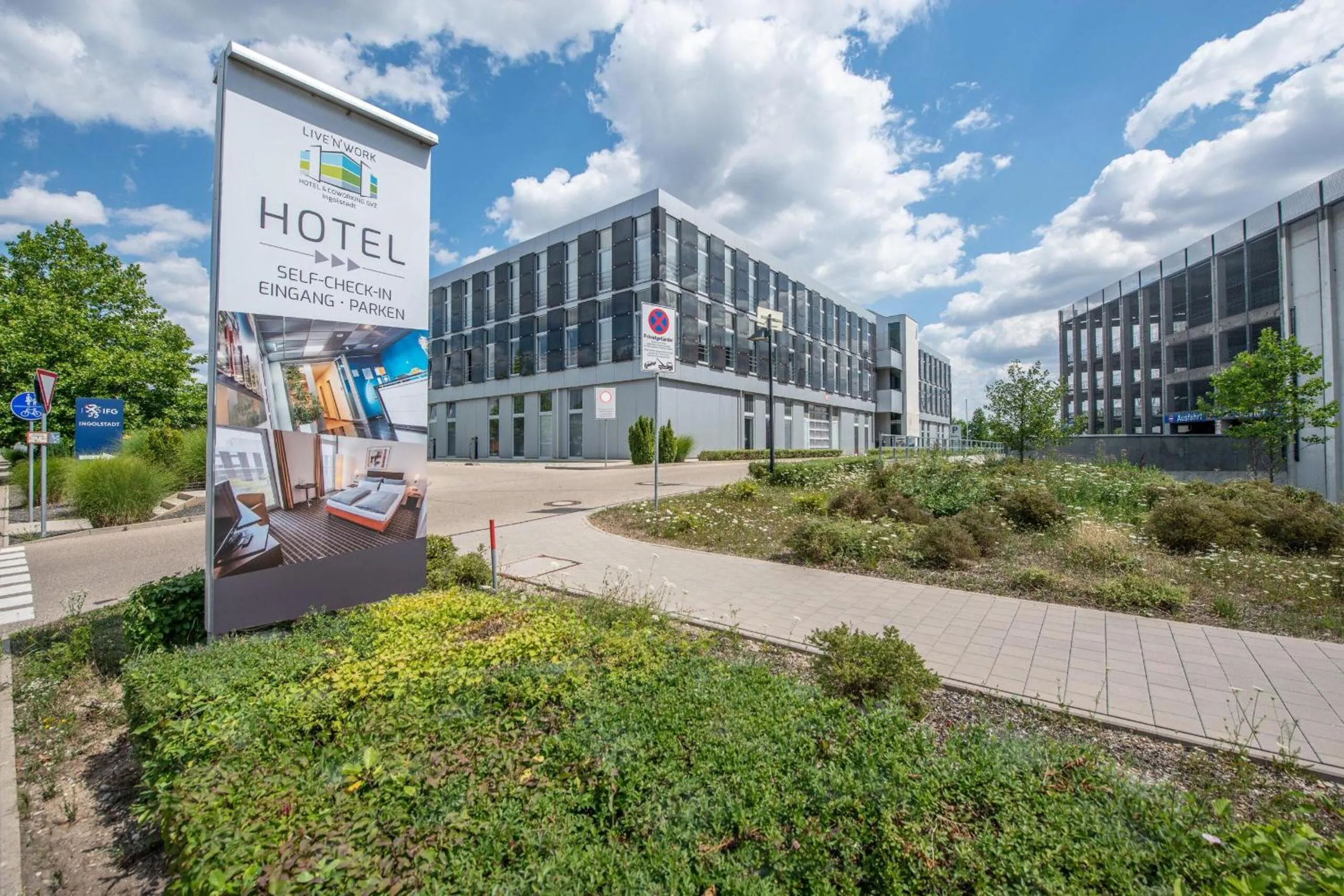 Property building in Livenwork Hotel & CoWorking GVZ Ingolstadt