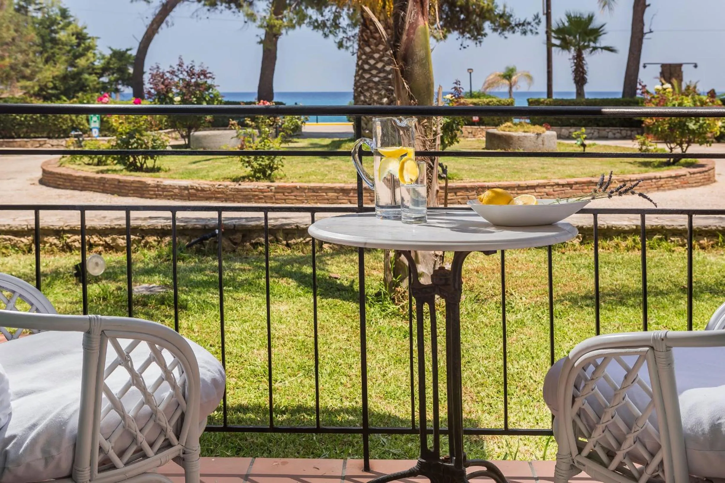 Balcony/Terrace in Makis Hotel