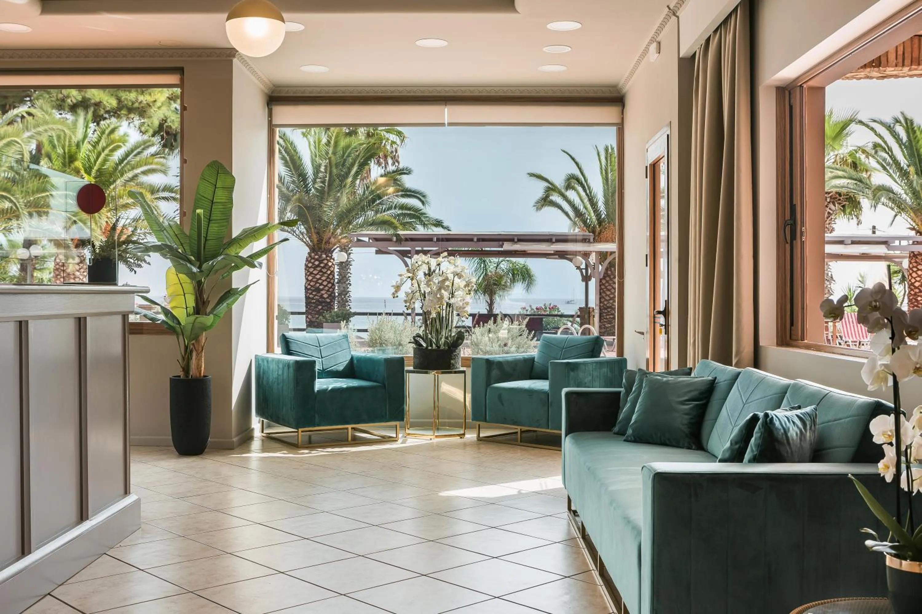 Lobby or reception in Makis Hotel