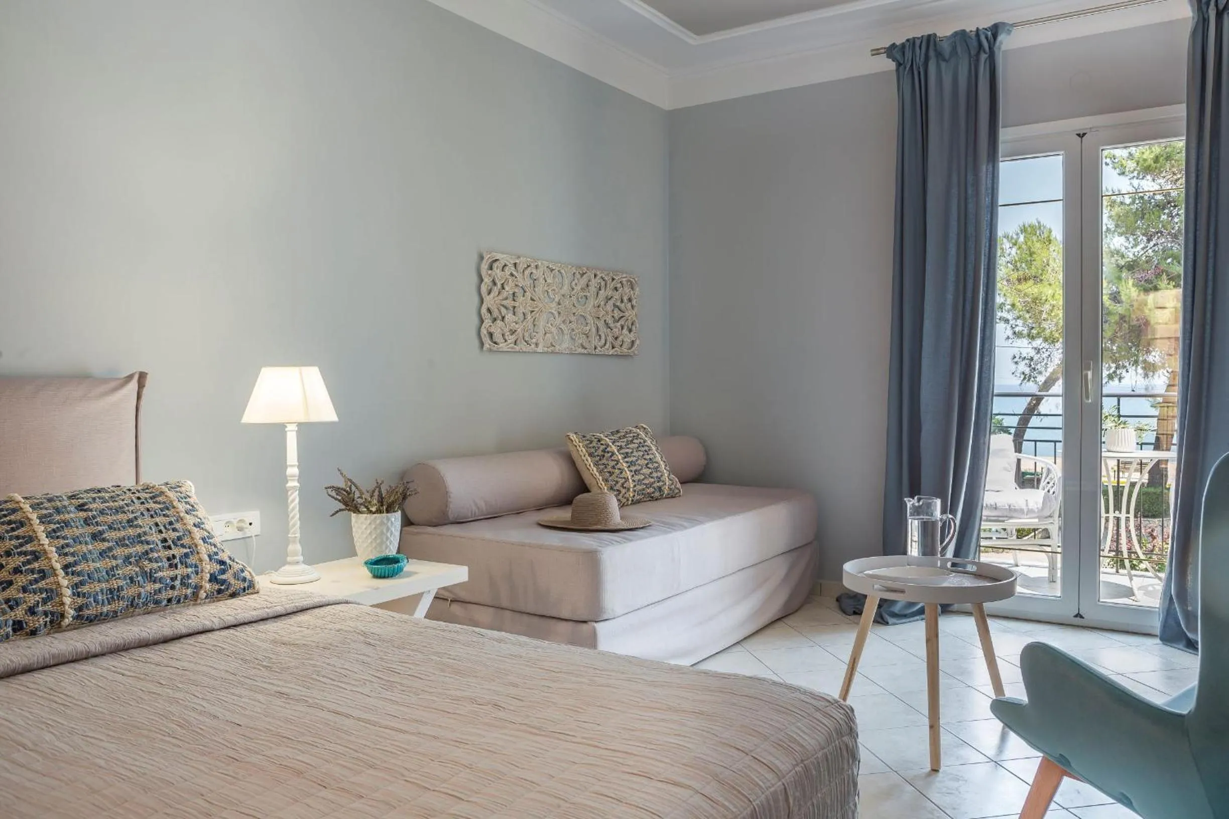 Bedroom, Bed in Makis Hotel