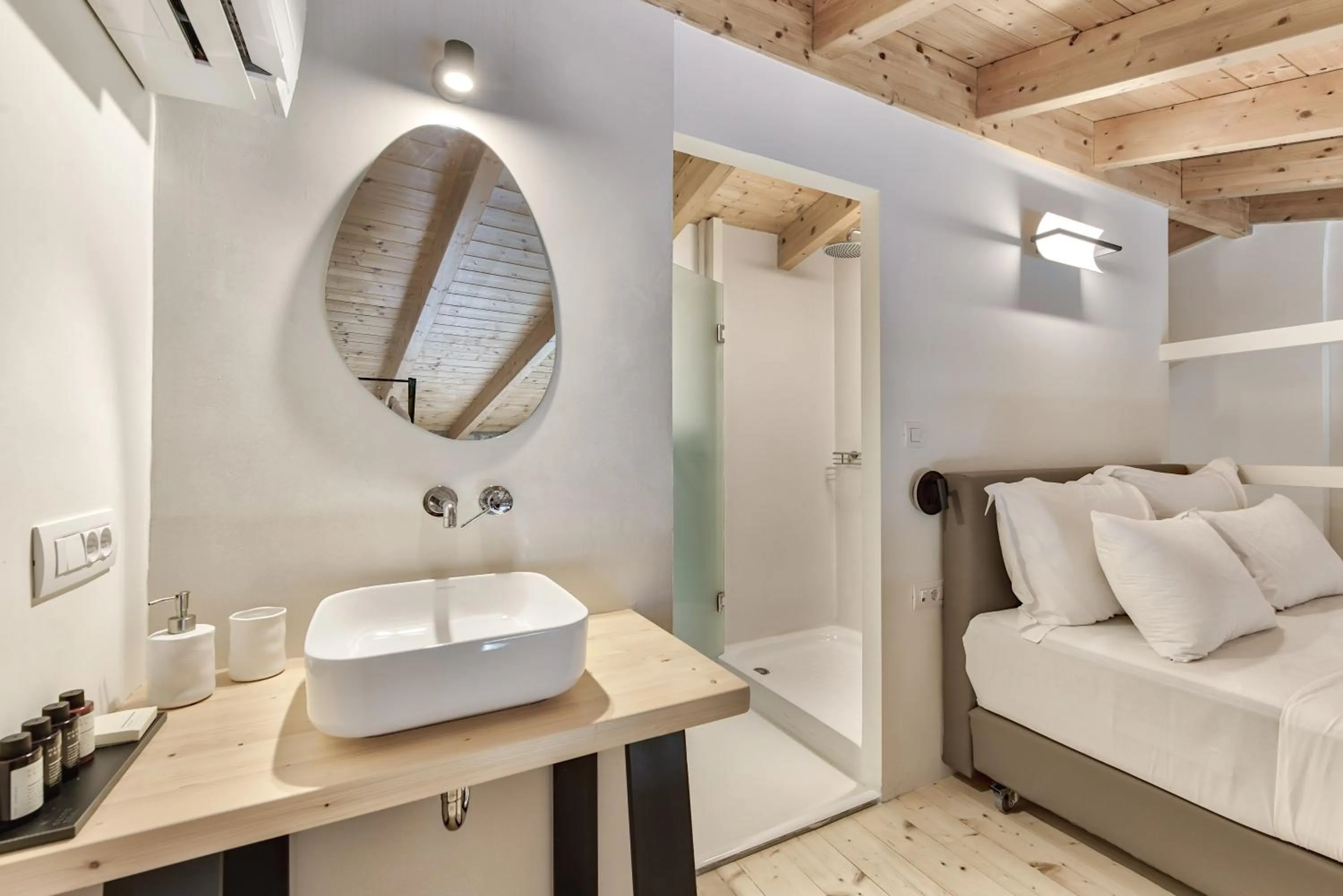 Aliv stone suites & spa