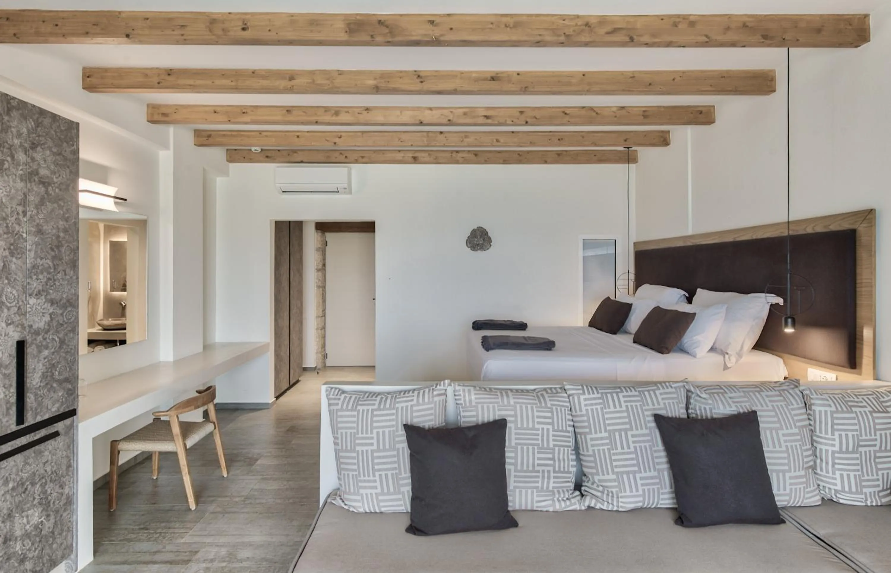 Aliv stone suites & spa