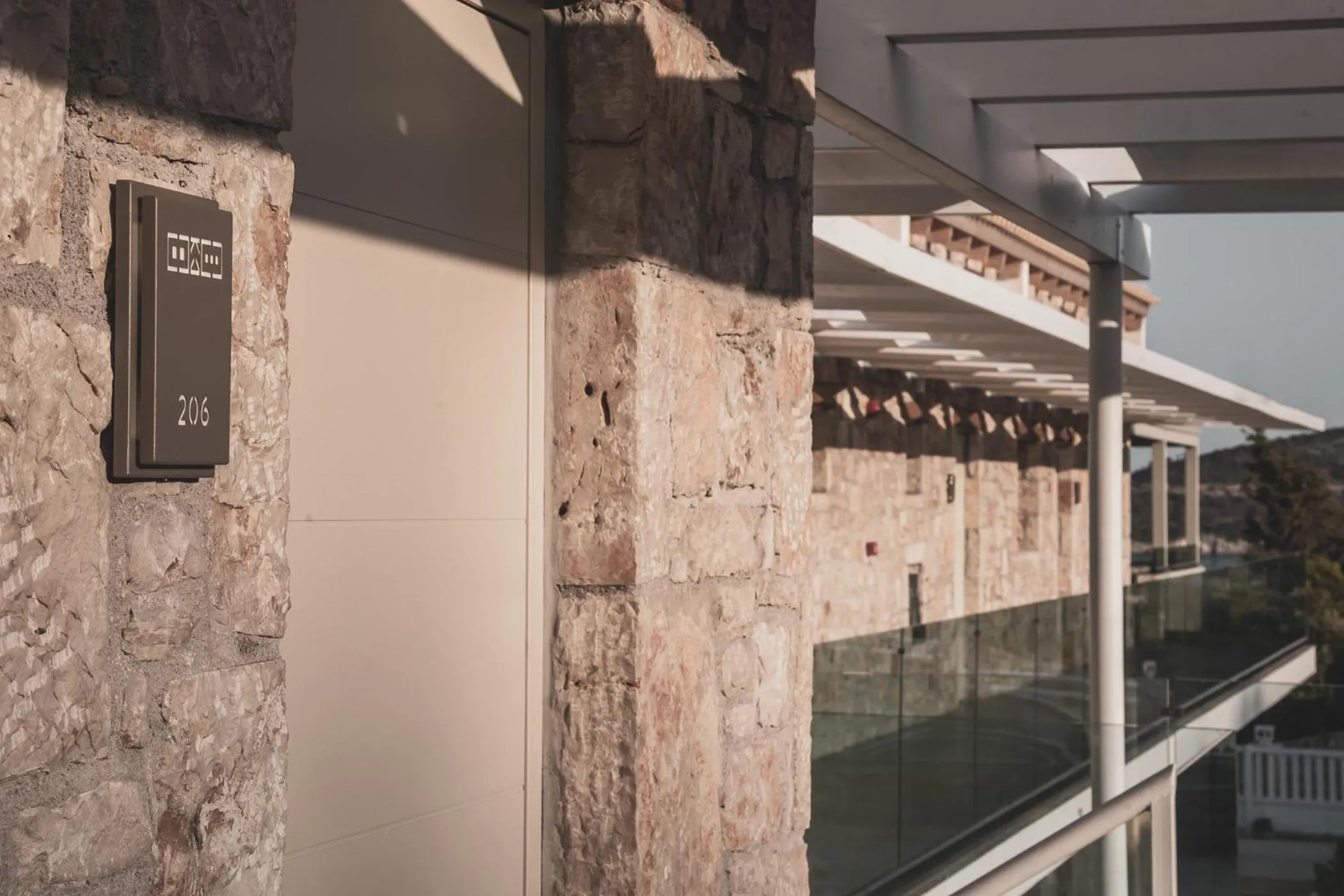 Aliv stone suites & spa