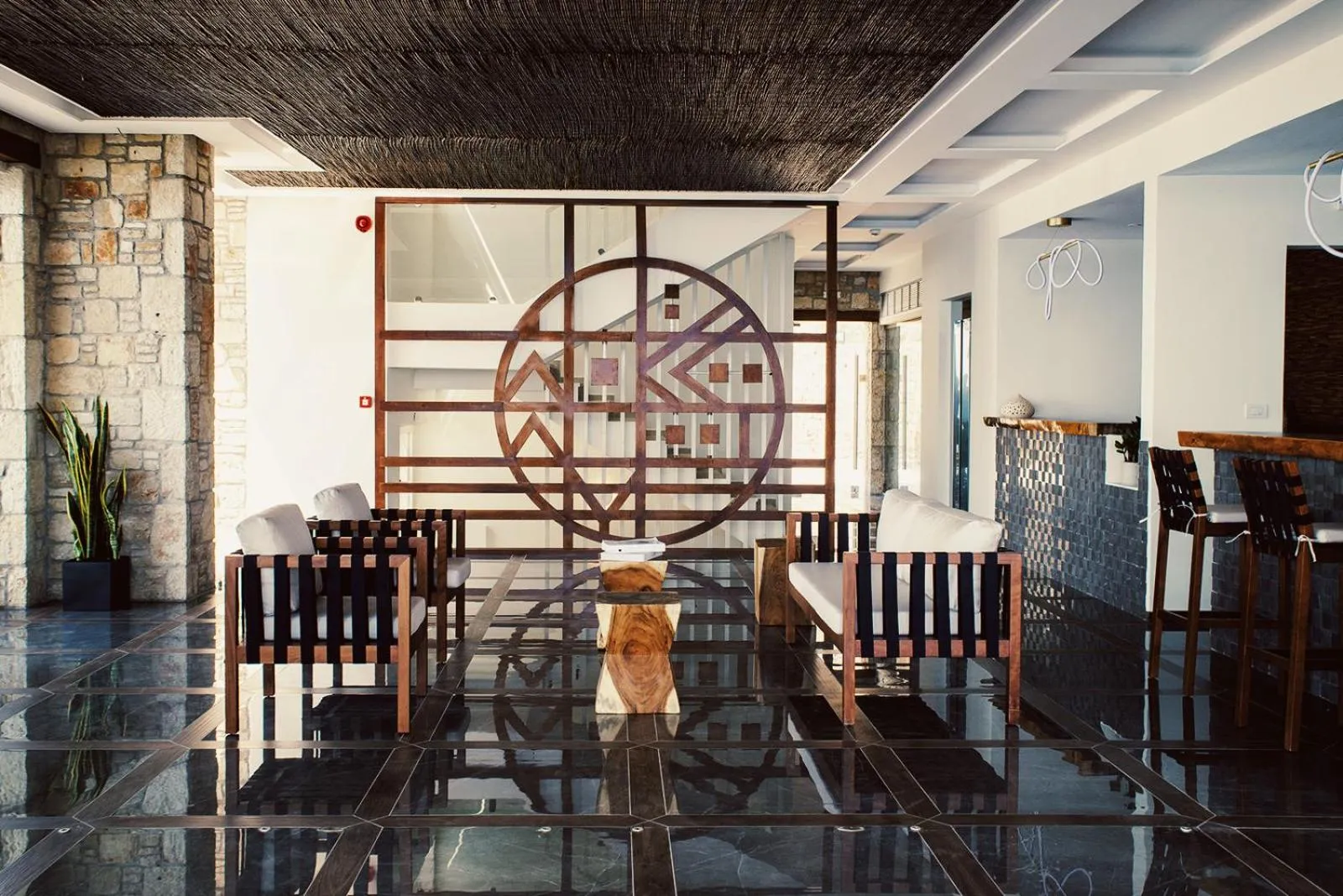 Aliv stone suites & spa