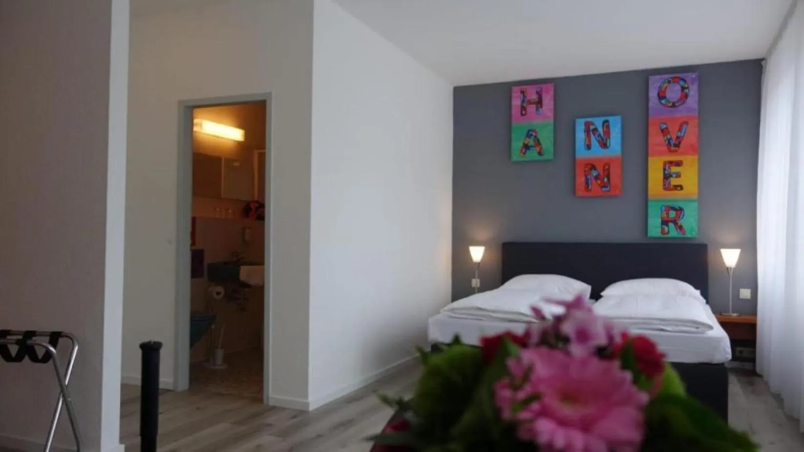 Bed in Plaza Inn Hannover City Nord