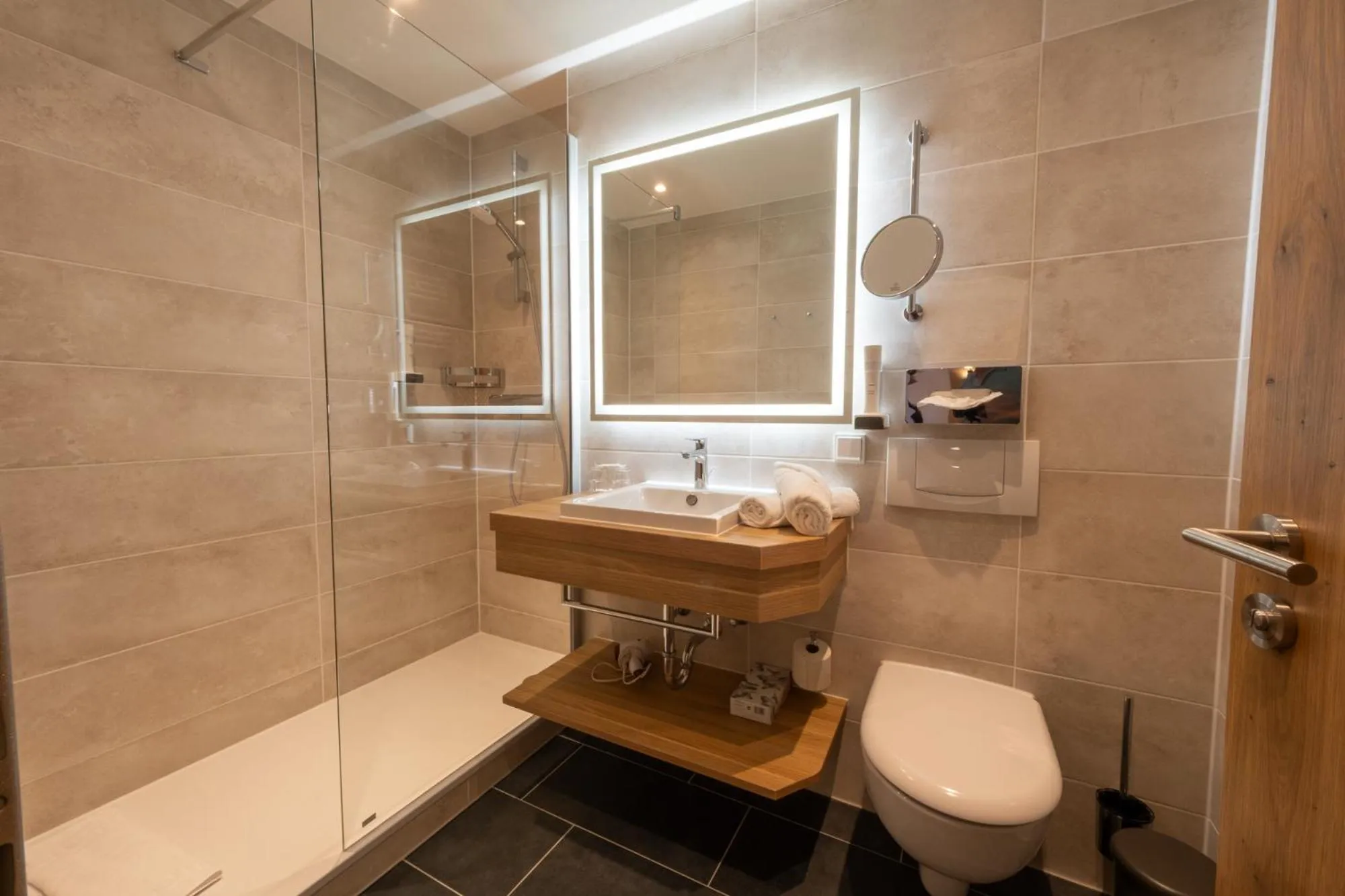 Bathroom in Hotels am Kranichsee