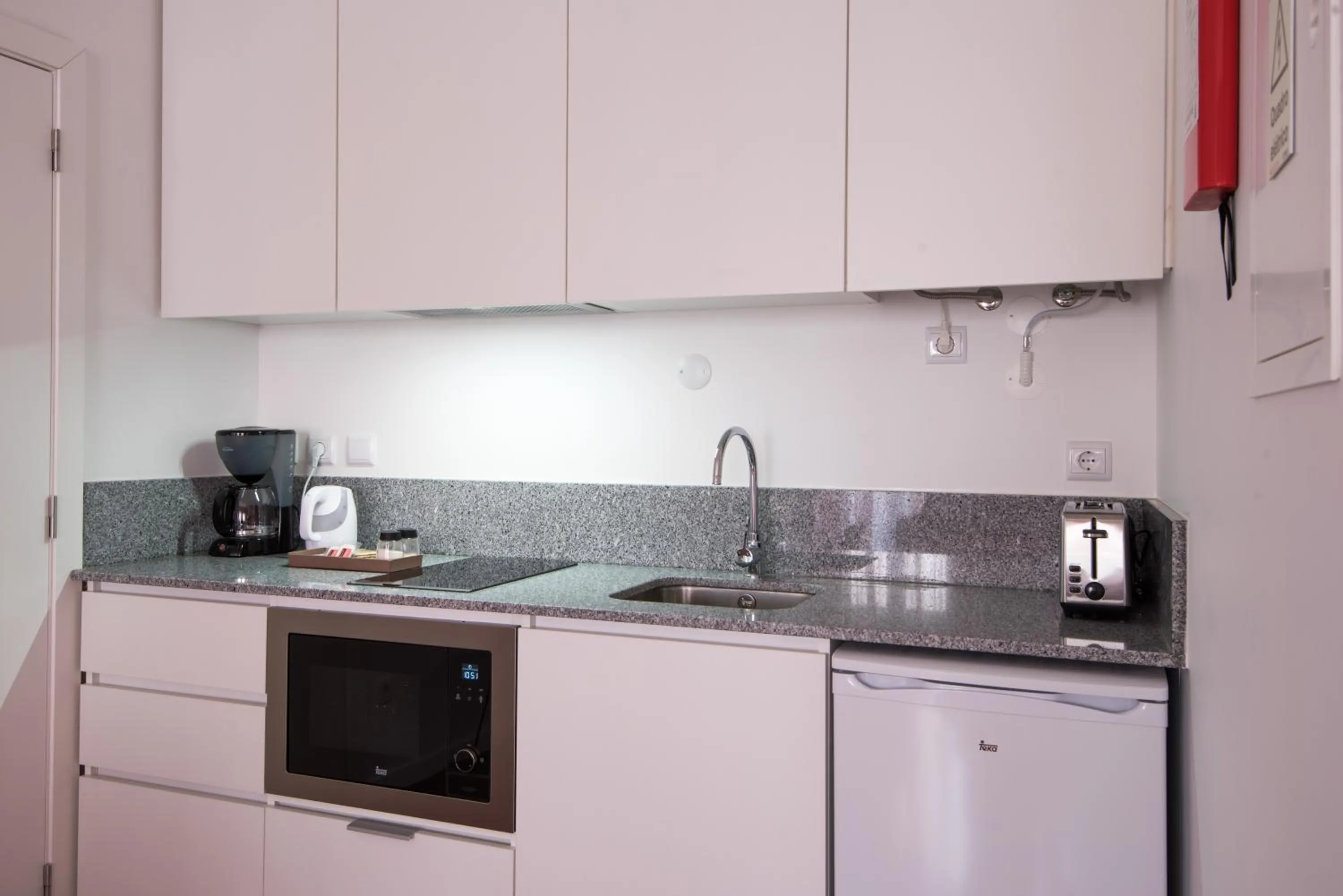 Kitchen or kitchenette in Lisbon Serviced Apartments - Campos