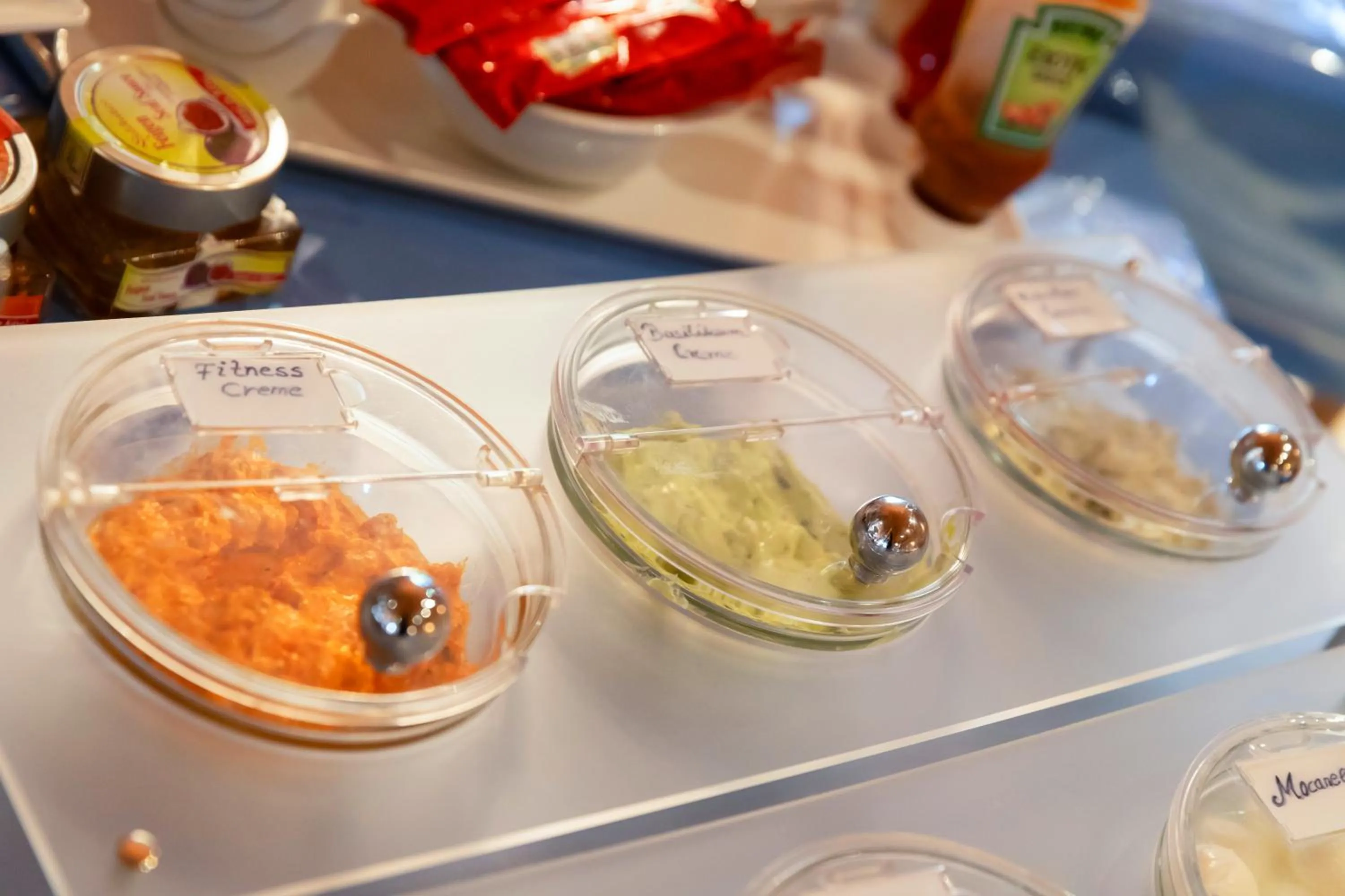 Buffet breakfast in Hotel Hoyacker Hof