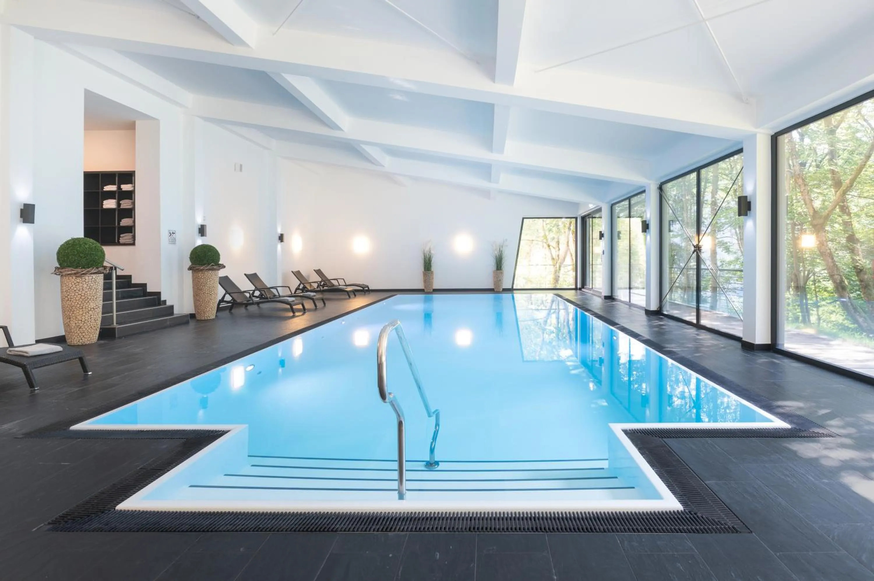 Swimming pool in Waldhotel Berghof
