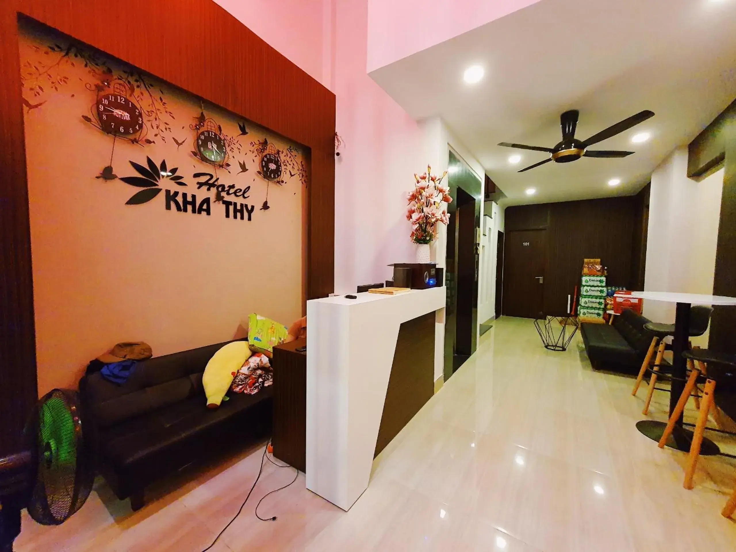 Property building in Kha Thy Hotel 2 Property building in Kha Thy Hotel 2