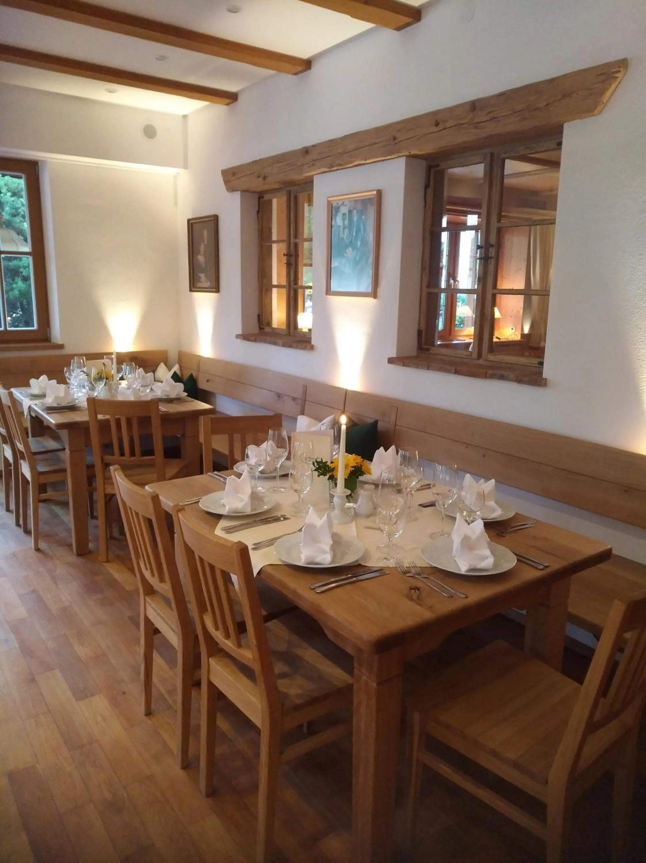 Restaurant/places to eat in Hotel Gasthof Neuwirt
