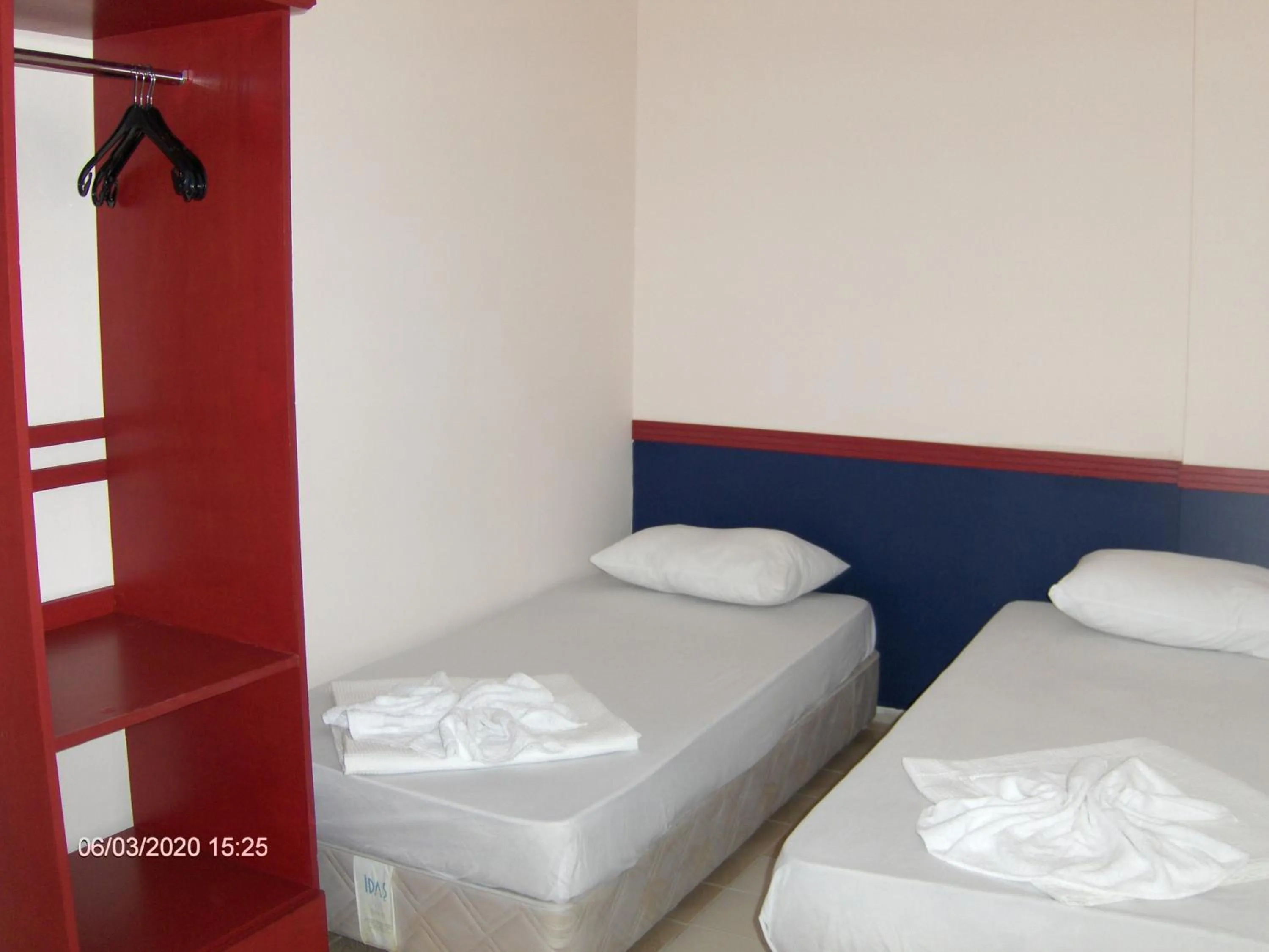 Photo of the whole room, Bed in Odessa Otel Avsallar