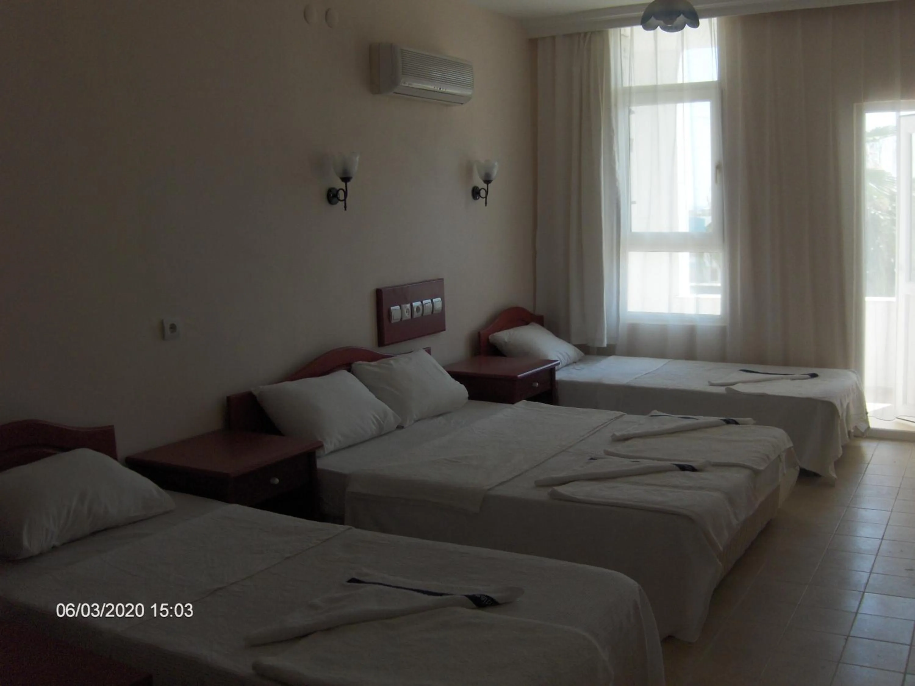 Photo of the whole room, Bed in Odessa Otel Avsallar