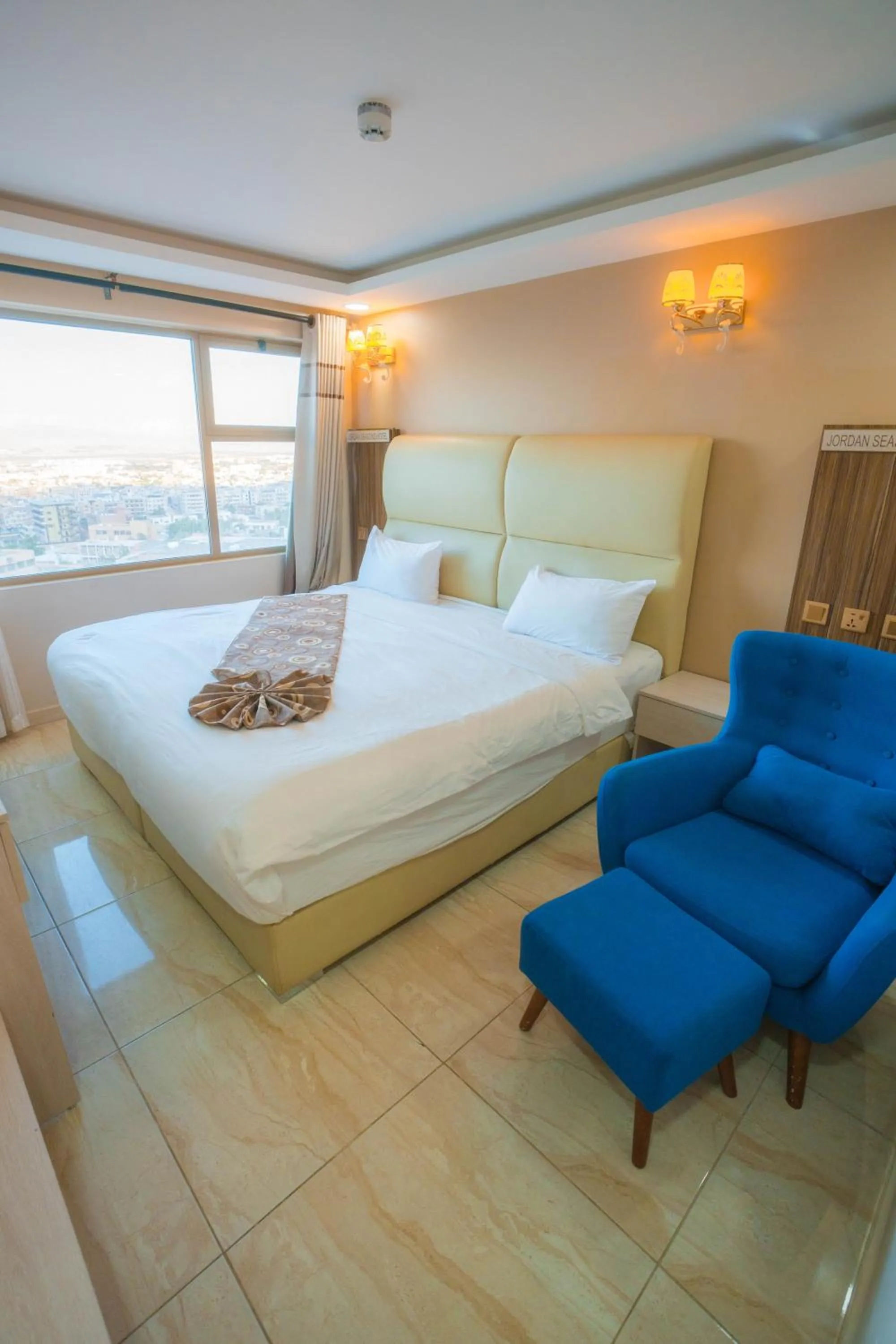 Bed in Jordan Seasons Hotel