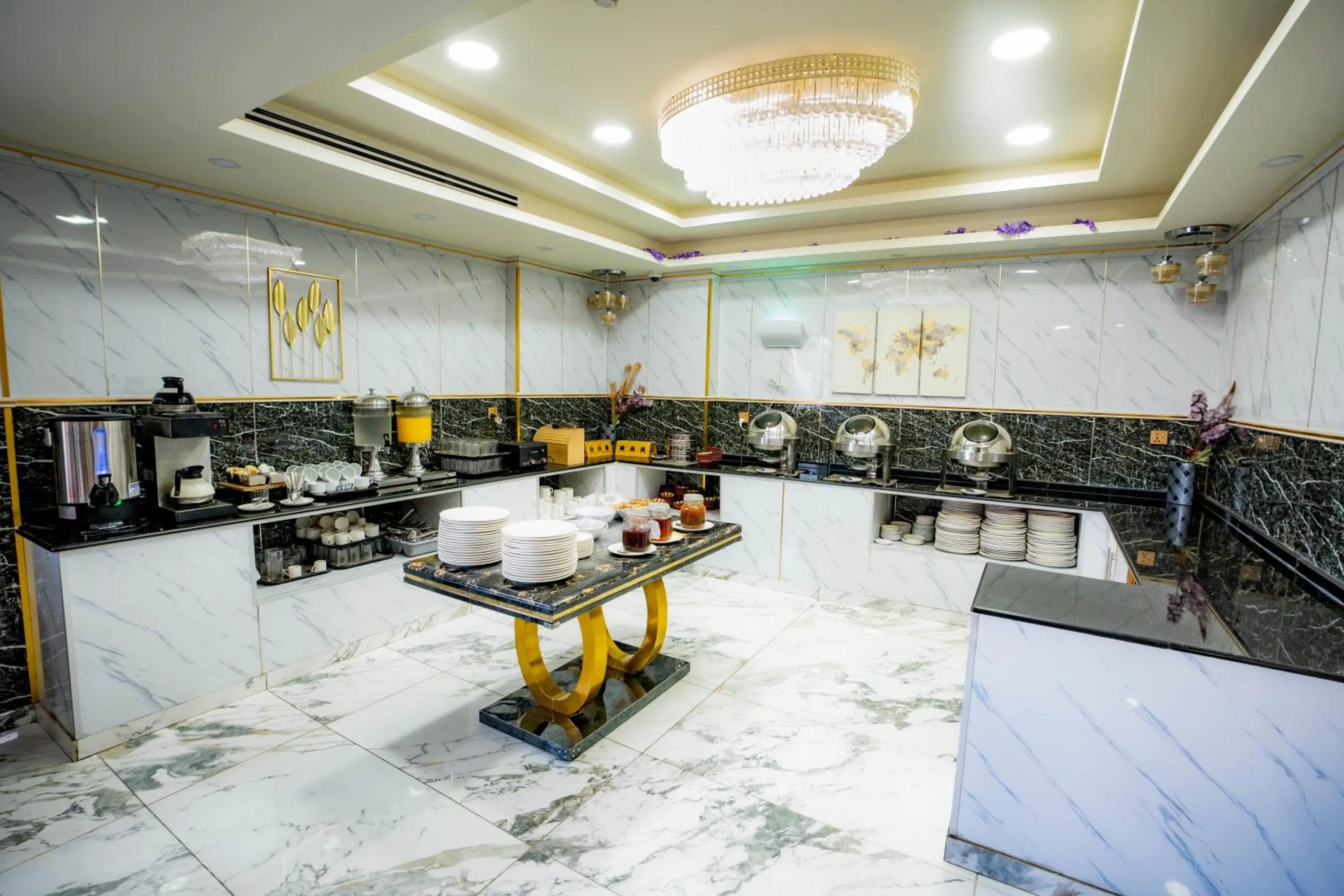 Restaurant/places to eat in Jordan Seasons Hotel