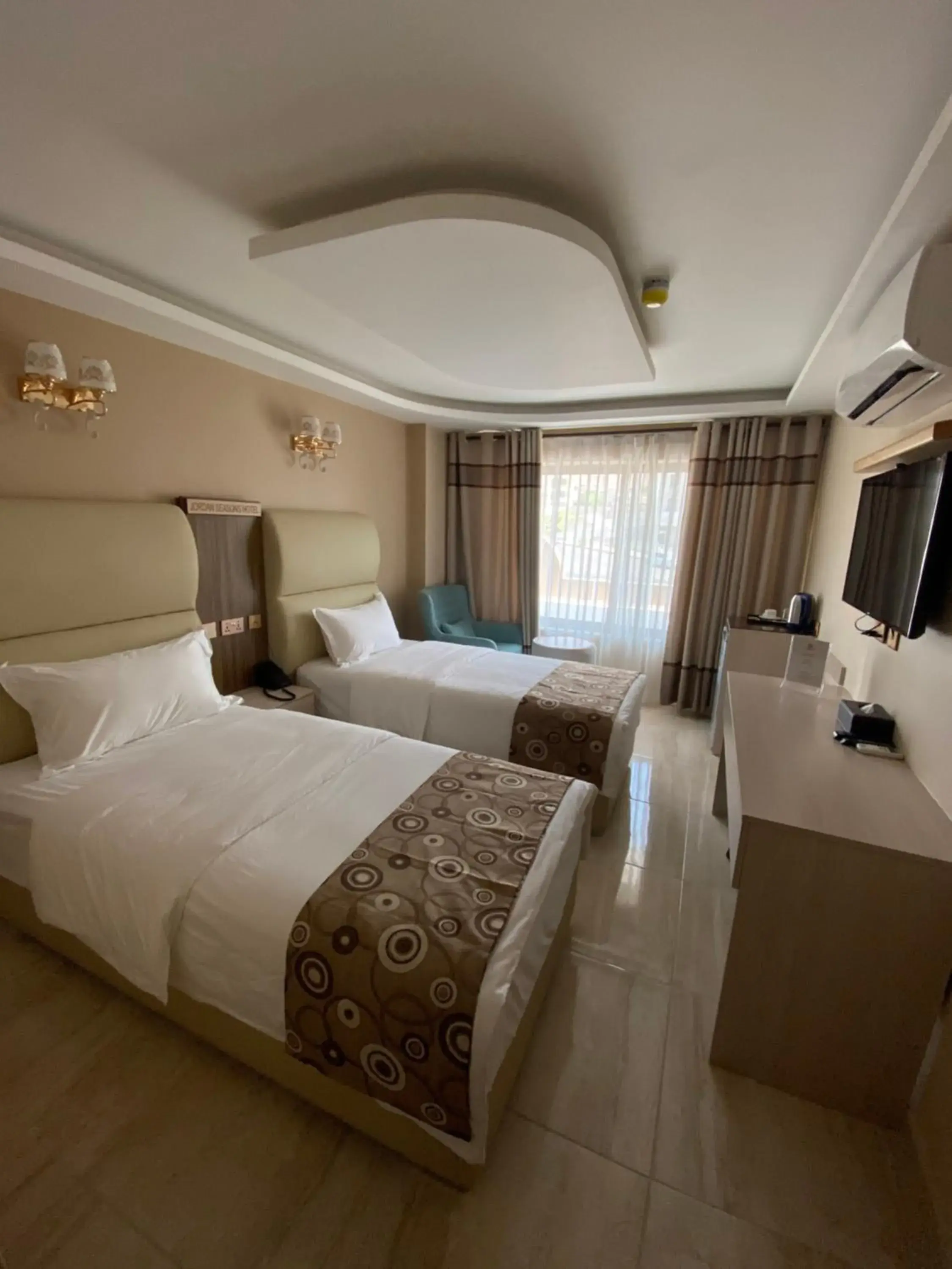 Bed in Jordan Seasons Hotel Bed in Jordan Seasons Hotel