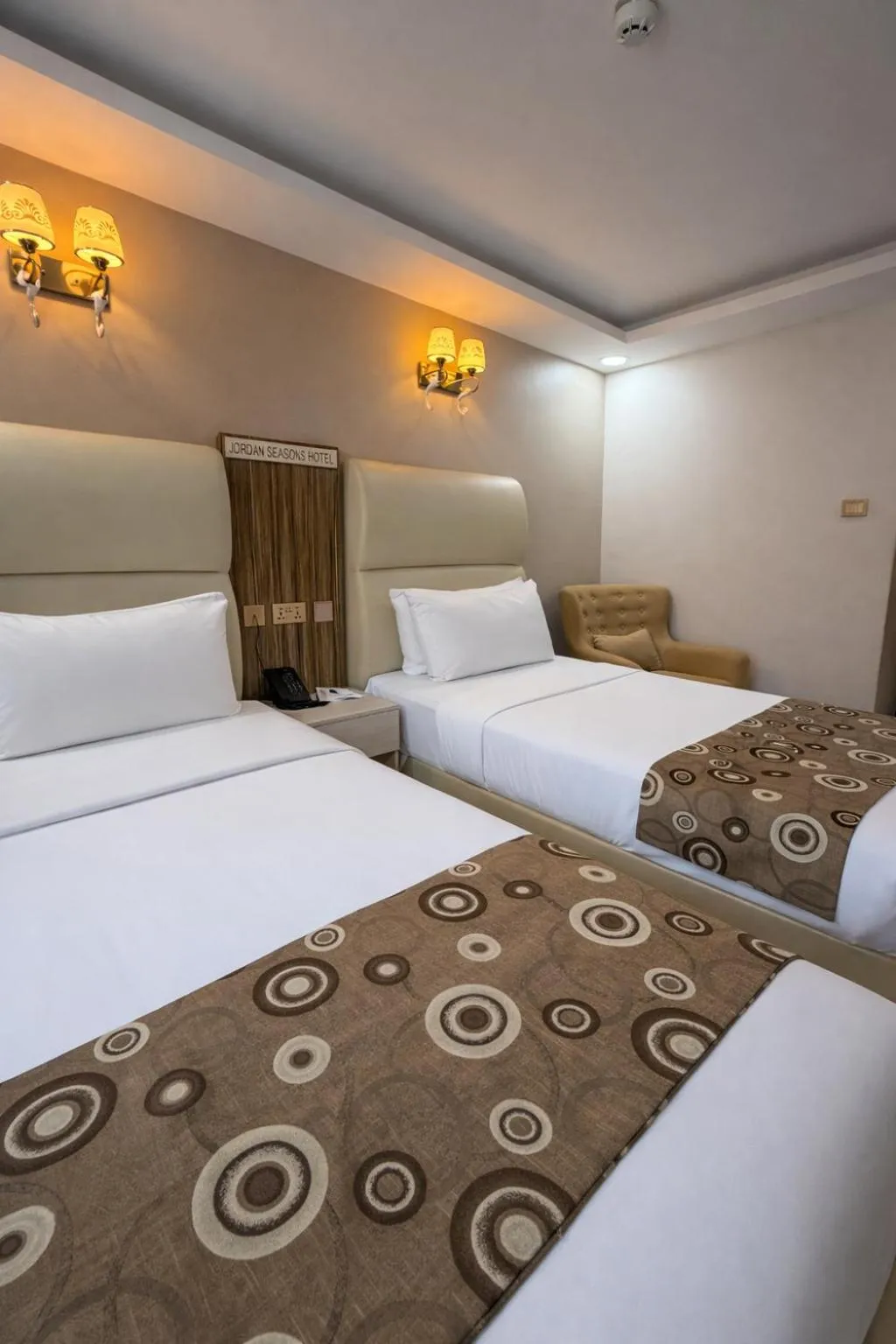 Bed in Jordan Seasons Hotel