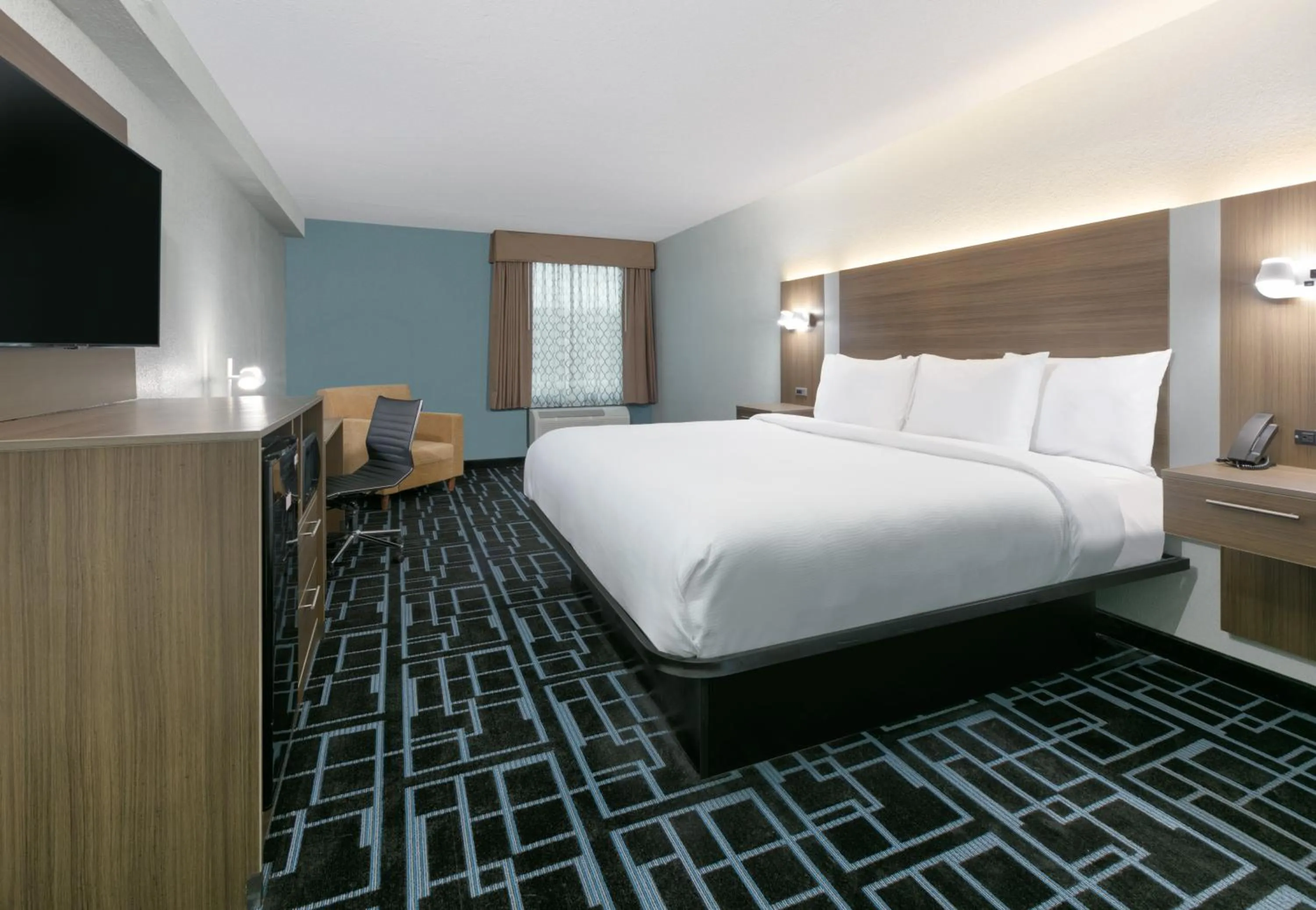 Bed in Baymont by Wyndham Chattanooga Eastridge