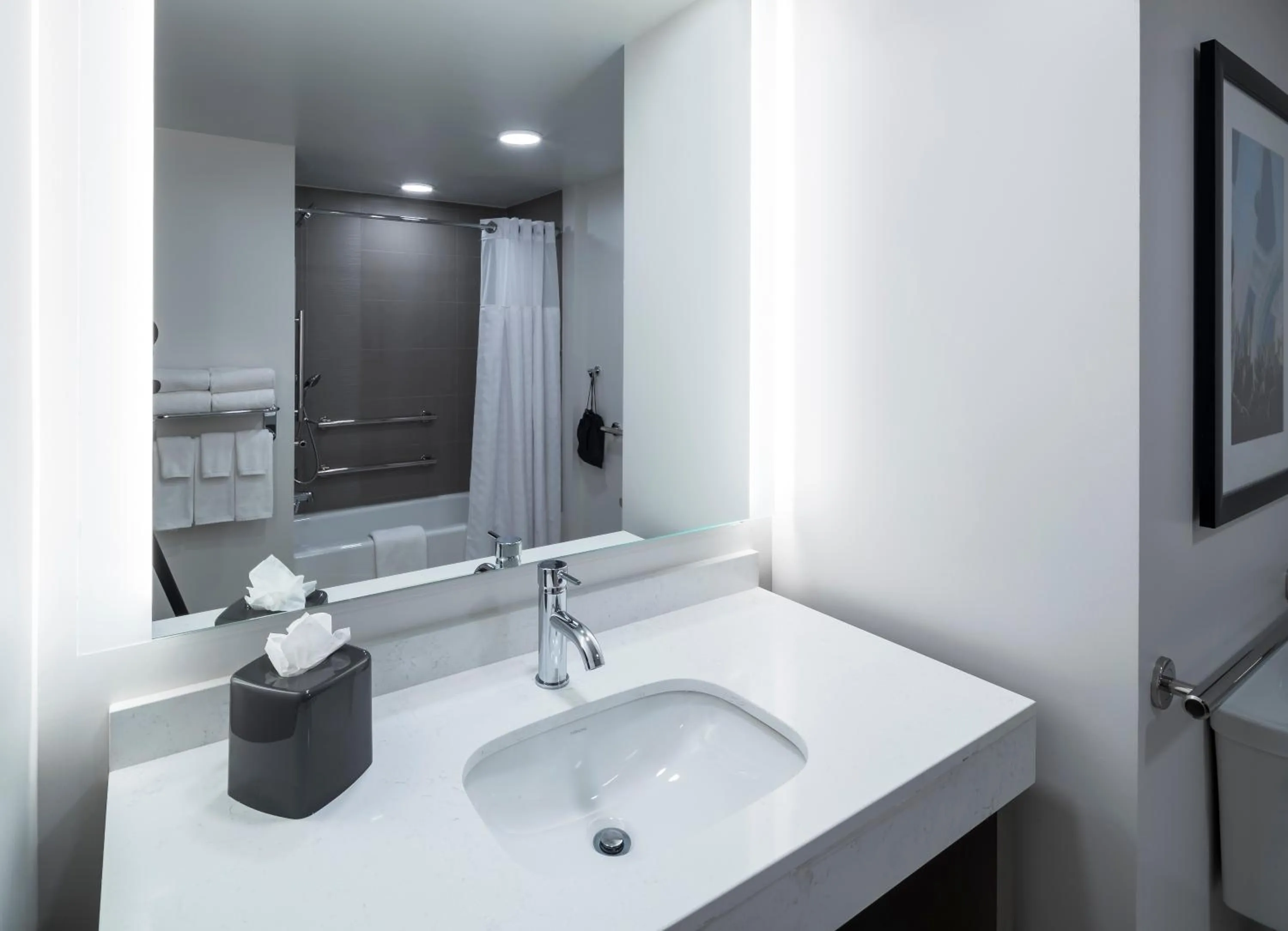 Bathroom in Hyatt Place Tempe Phoenix University