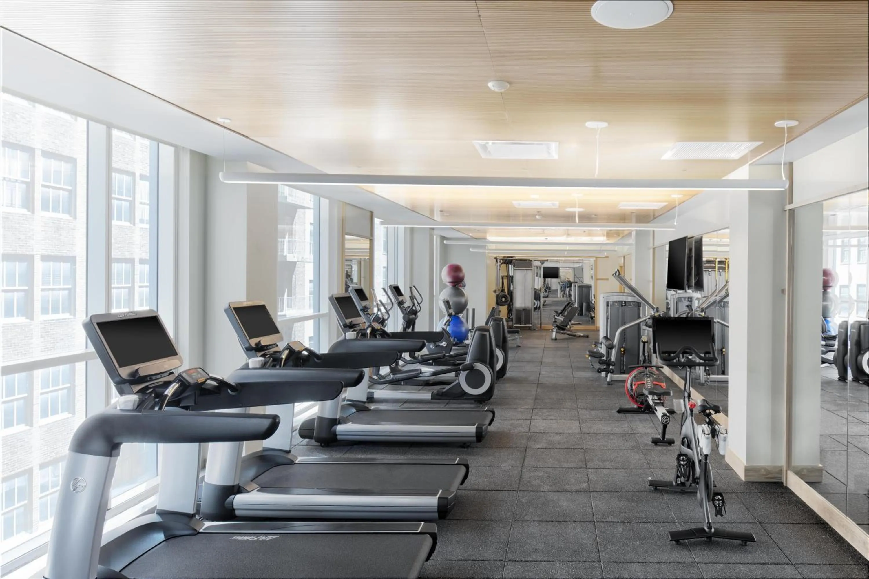 Fitness centre/facilities in Hyatt Centric Center City Philadelphia