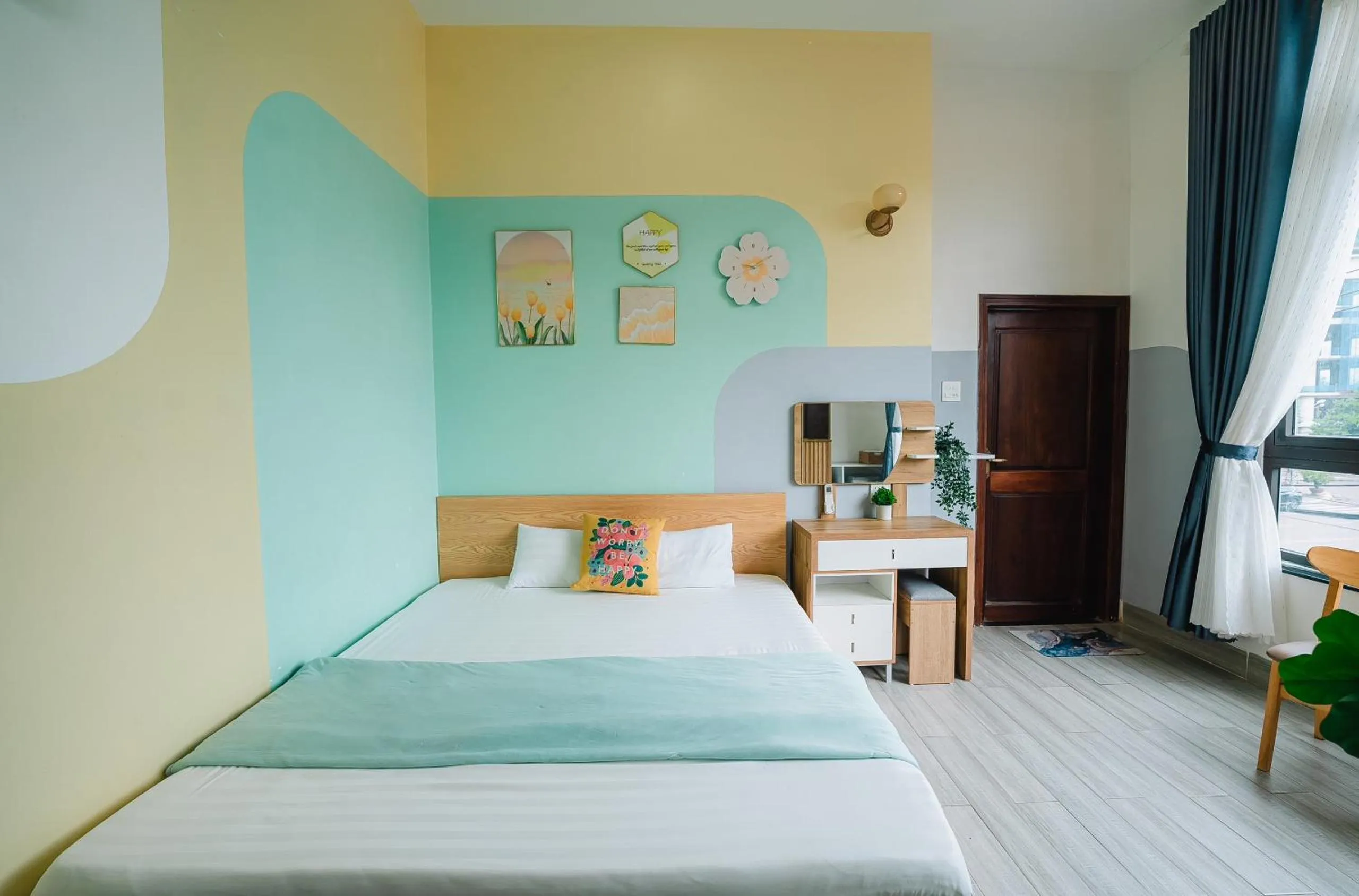 Bed in Blossom Sea Homestay Quy Nhơn