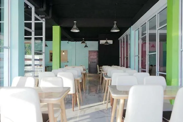 Restaurant/places to eat in Dna Fun Zone Pekanbaru