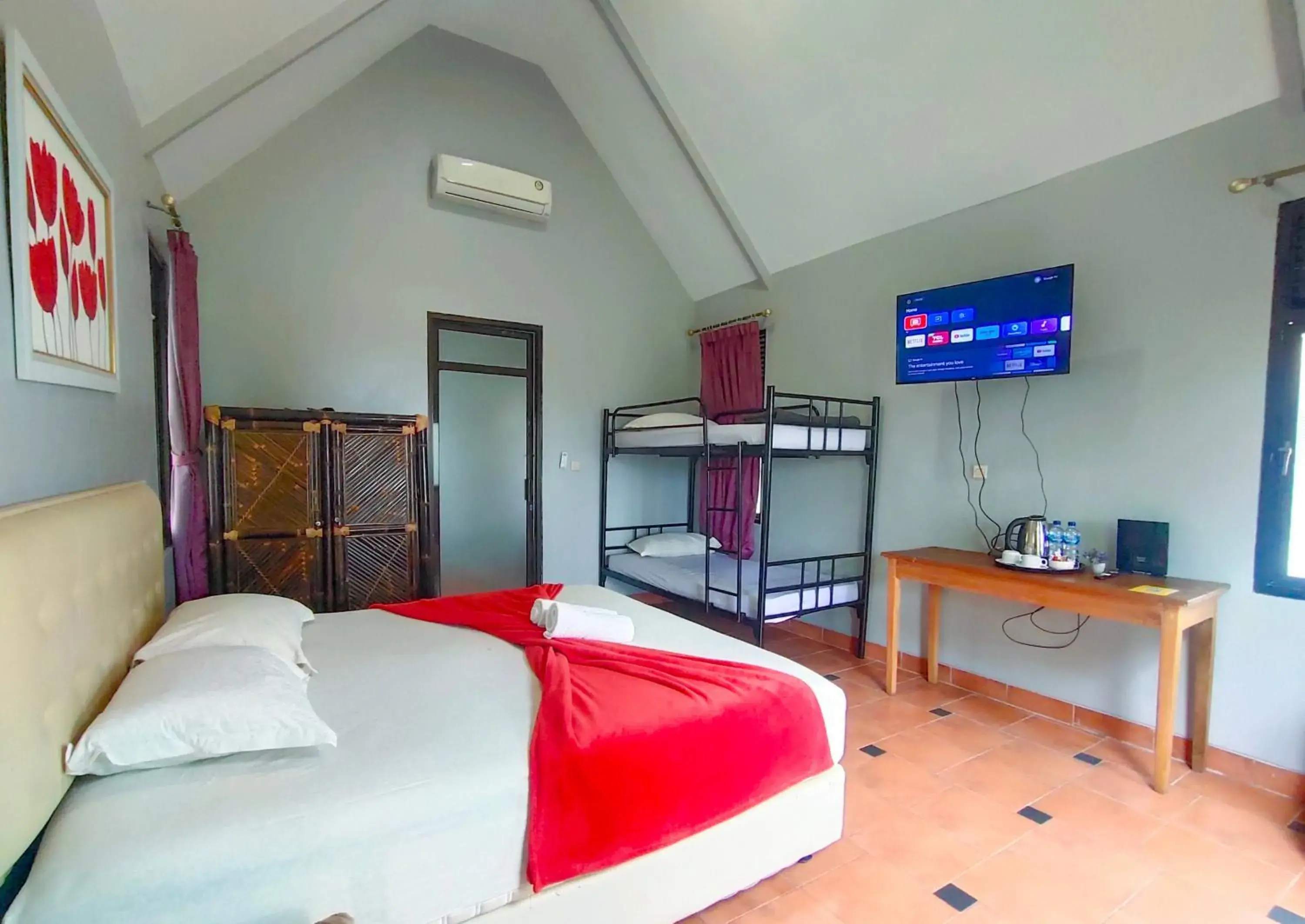 Deluxe Double Room in Degung Hillside Deluxe Double Room in Degung Hillside