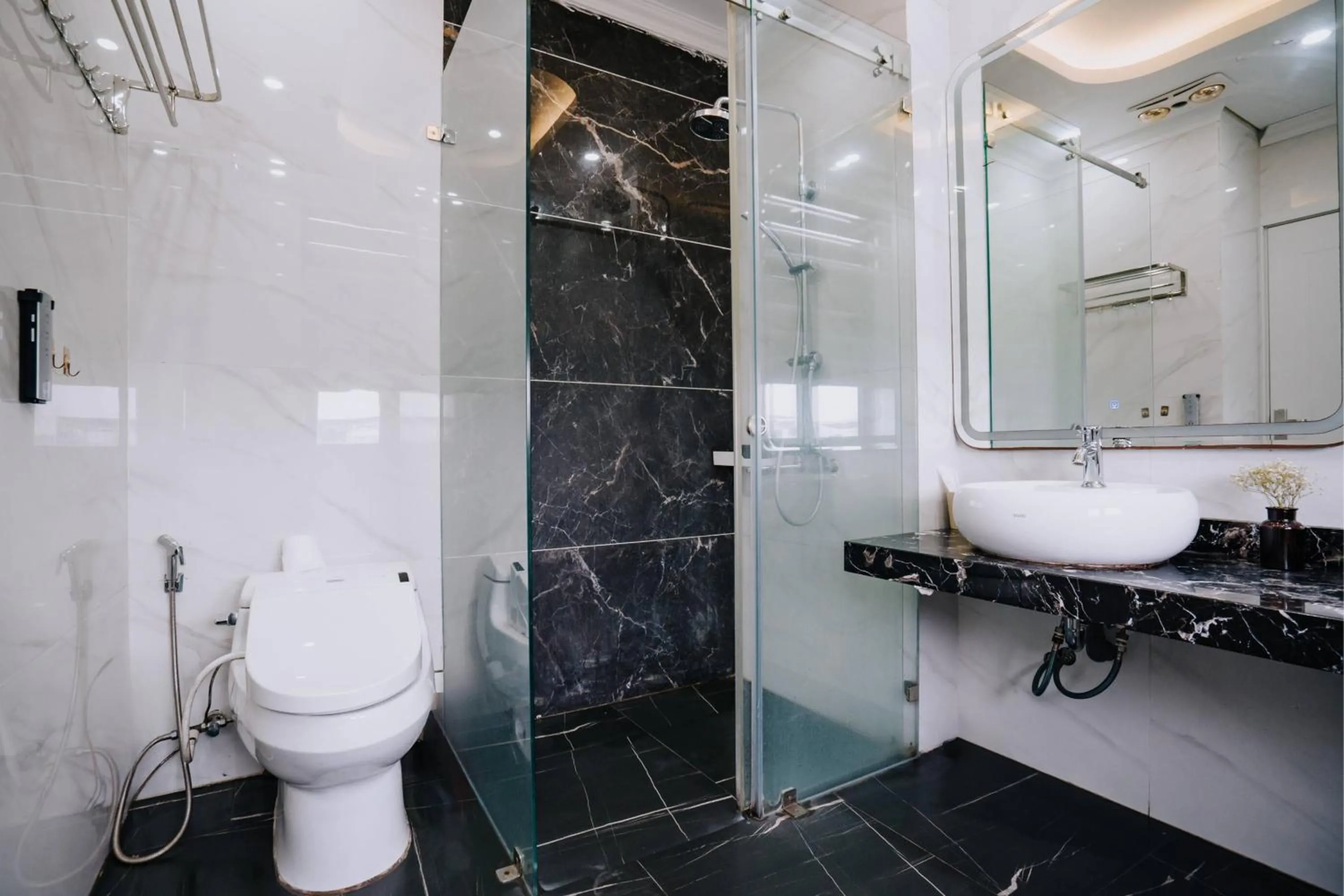 Shower in Merci Vinhomes Imperia Hai Phong