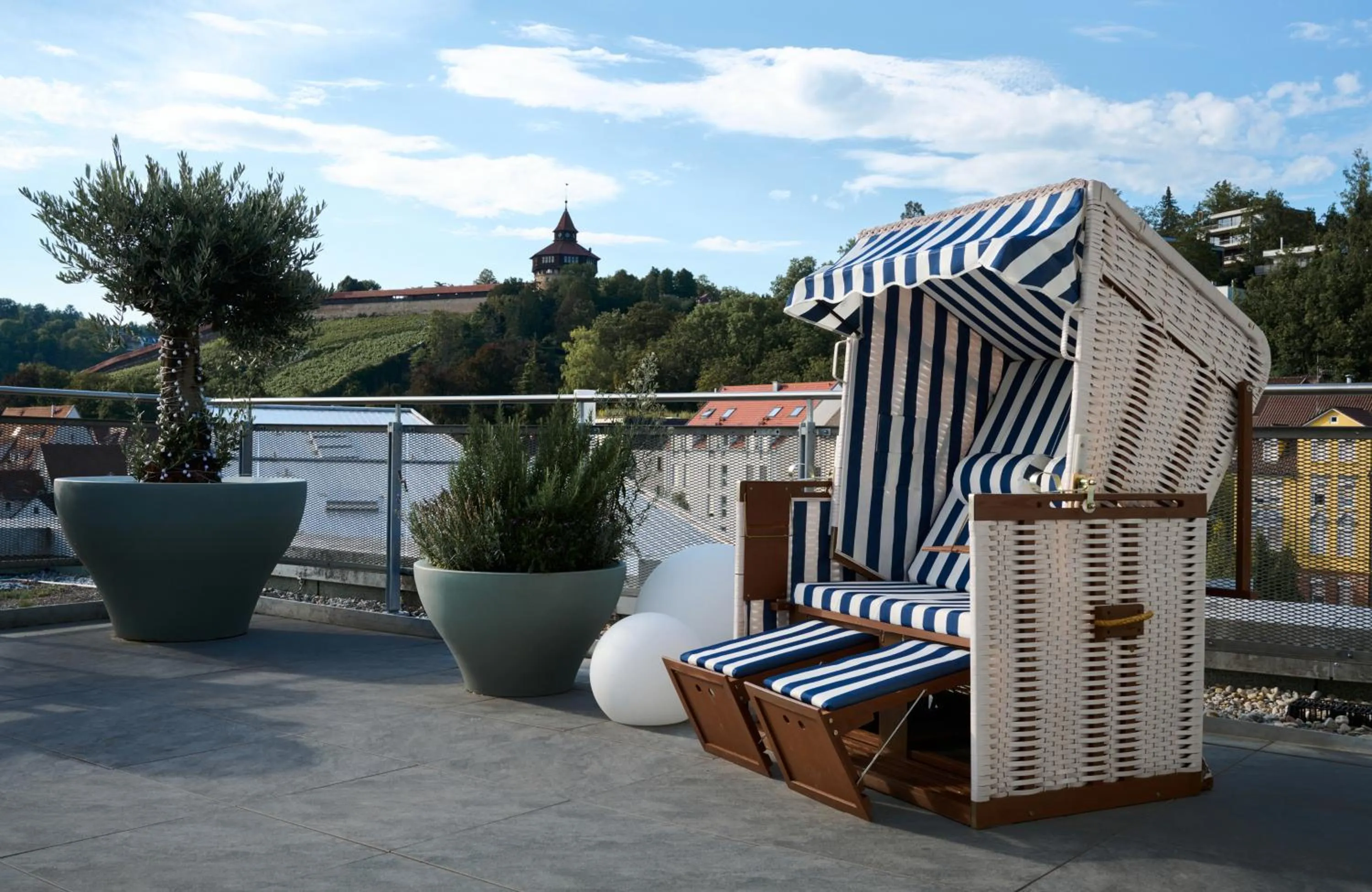 Balcony/Terrace in Leonardo Hotel Esslingen