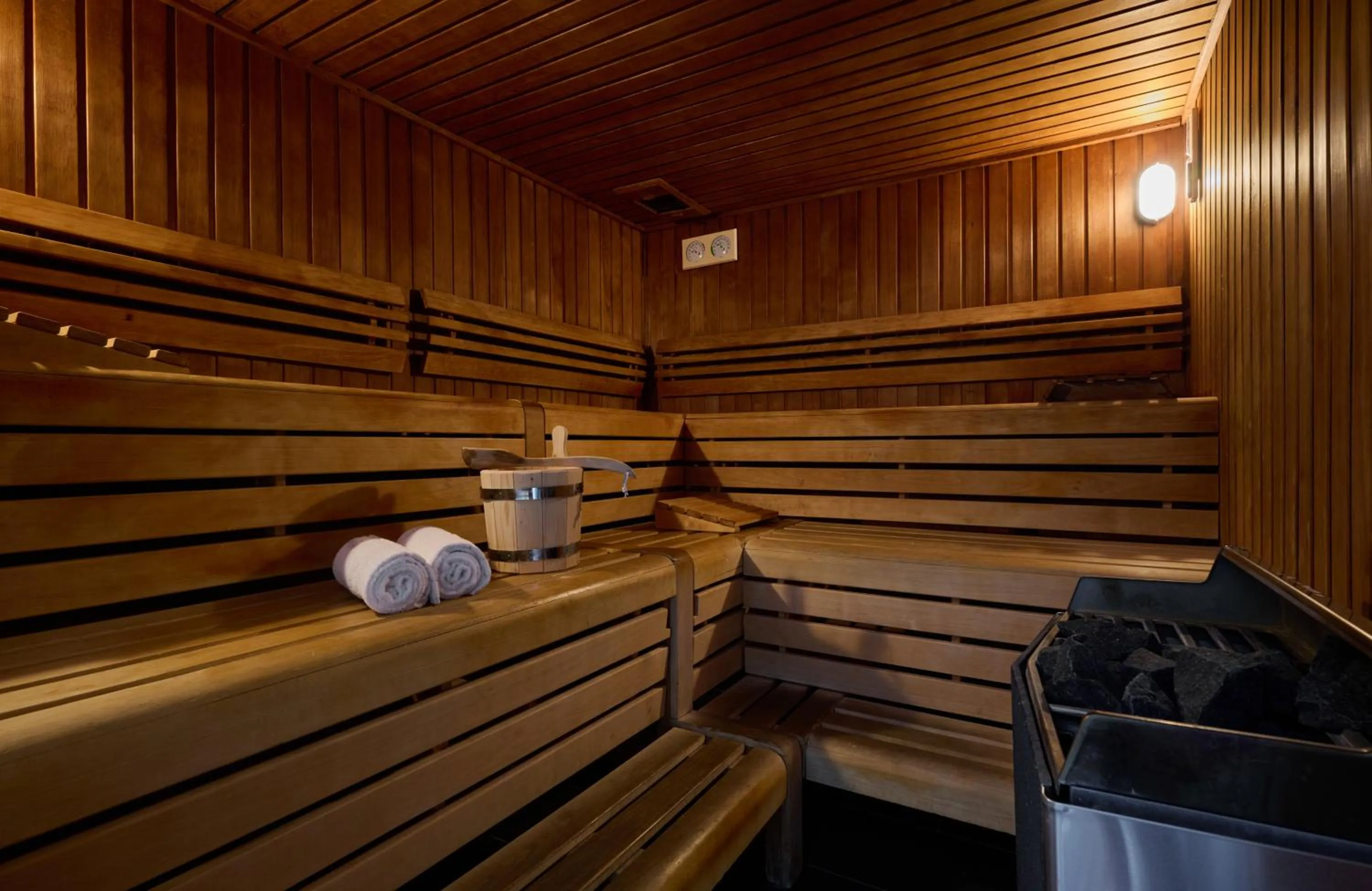 Sauna in Leonardo Hotel Esslingen