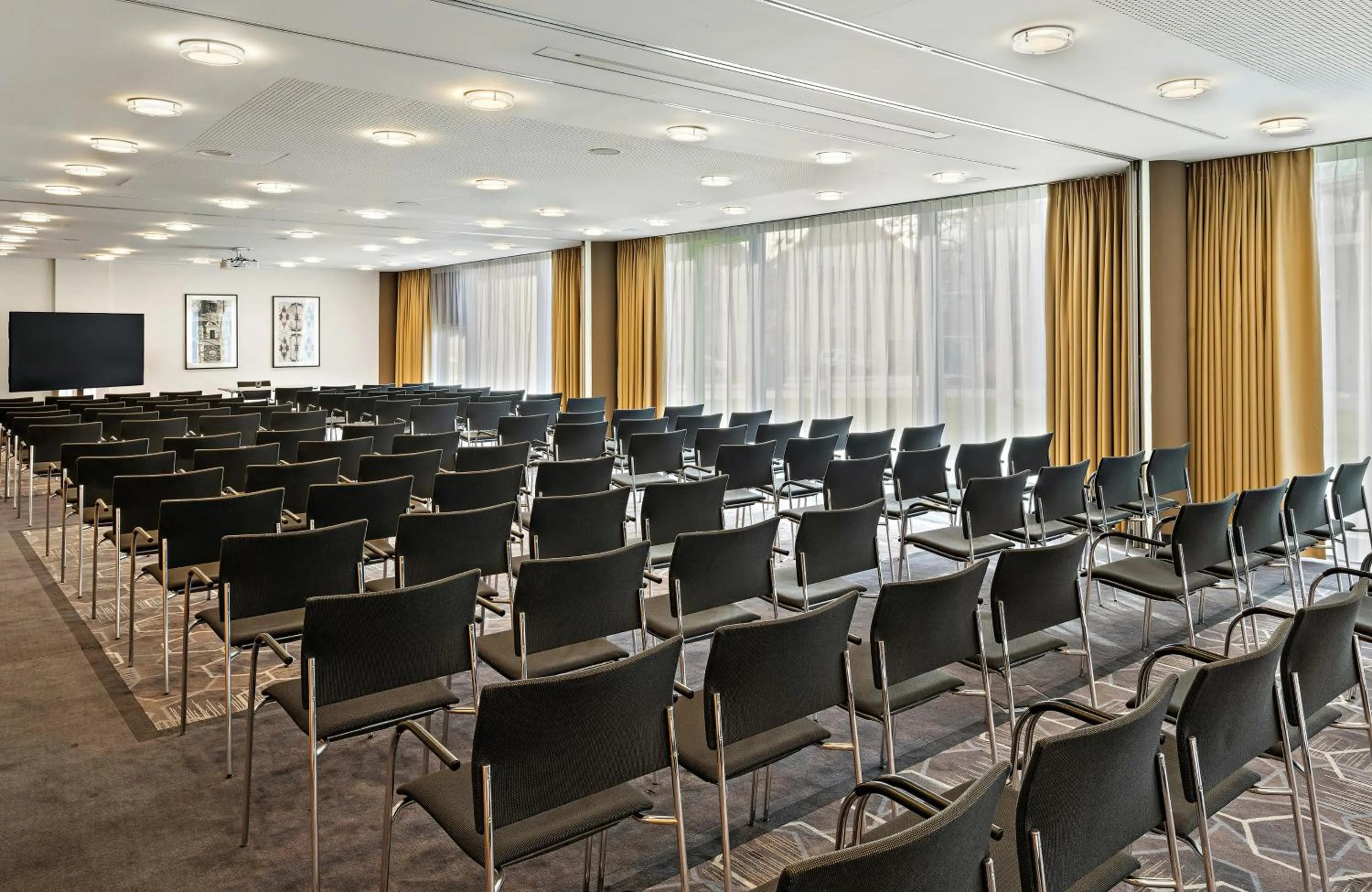 Meeting/conference room in Leonardo Hotel Esslingen